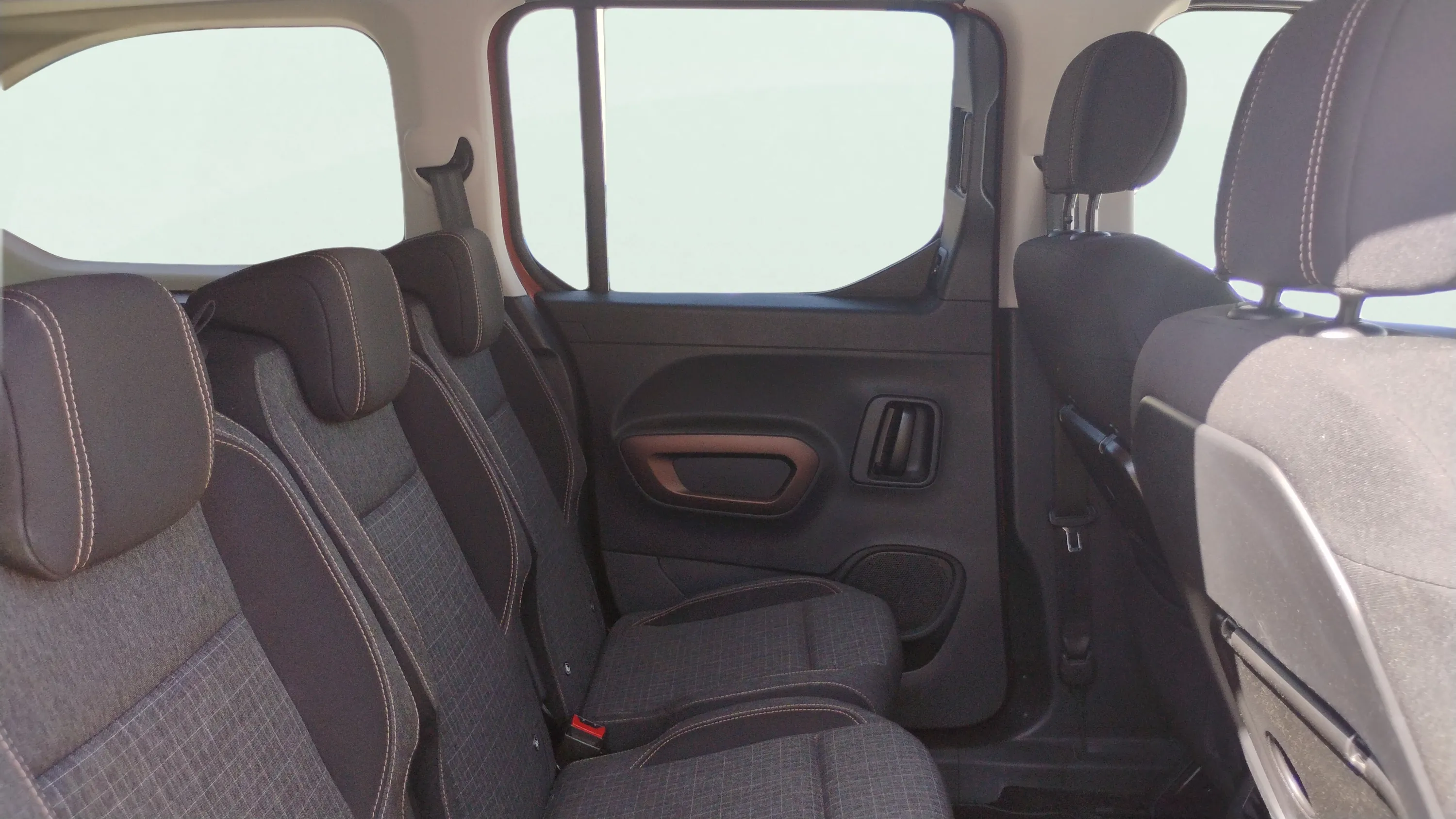 Peugeot Rifter GT Standard BlueHDi - foto 14