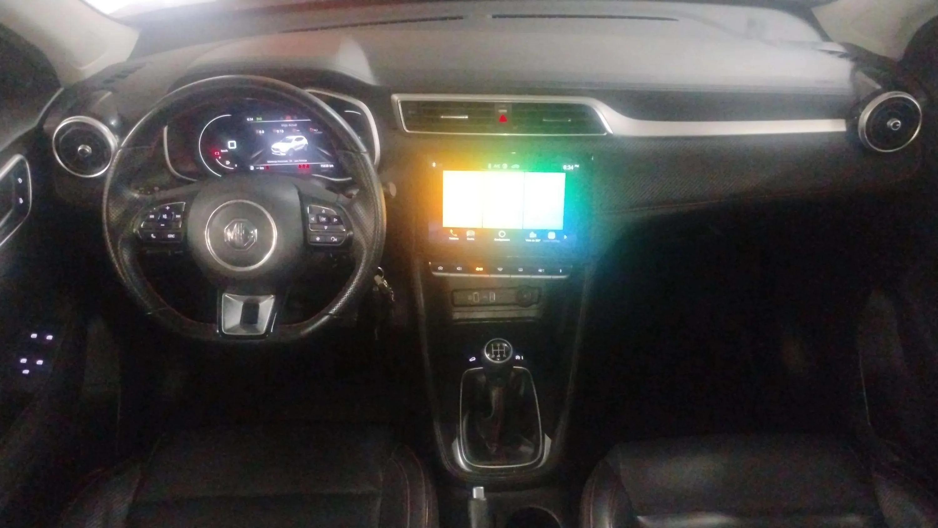 MG ZS 1.5 Luxury - foto 18