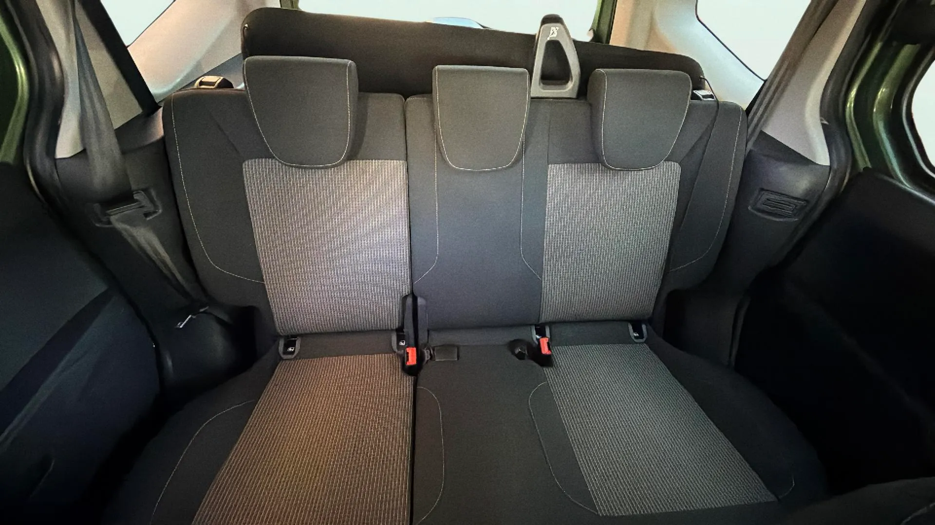 Ford Tourneo Courier 1.0 EcoBoost Trend - foto 15