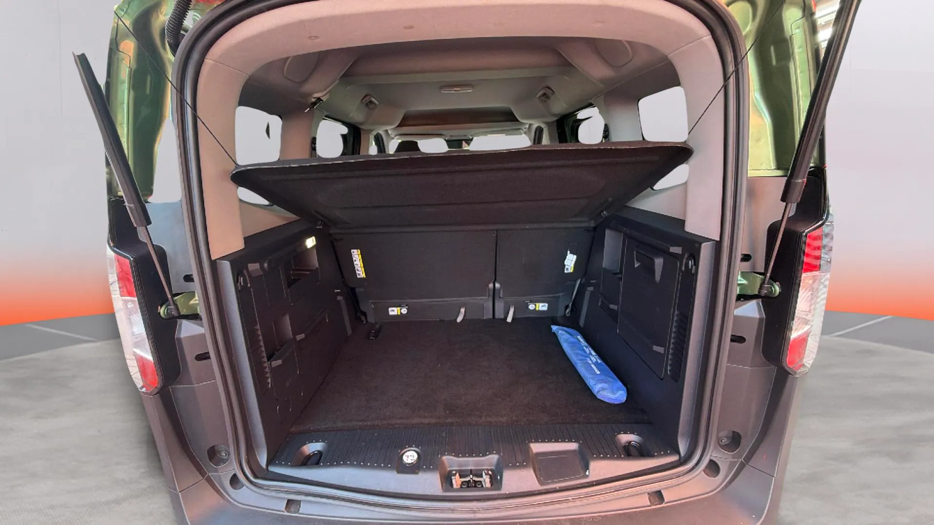 Ford Tourneo Courier 1.0 EcoBoost Trend - foto 16
