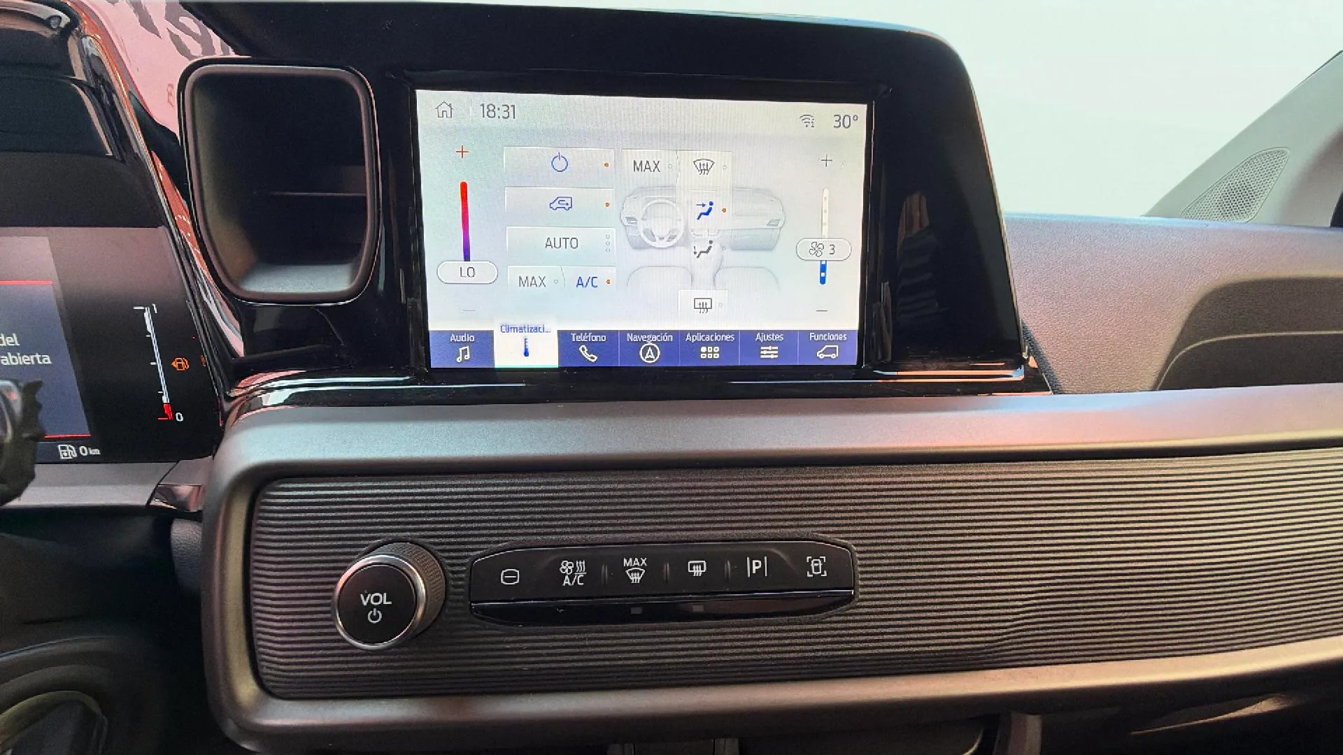 Ford Tourneo Courier 1.0 EcoBoost Trend - foto 11