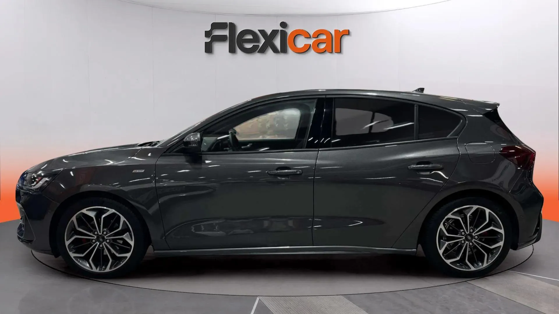 Ford Focus 1.0 EcoBoost ST-Line - foto 6
