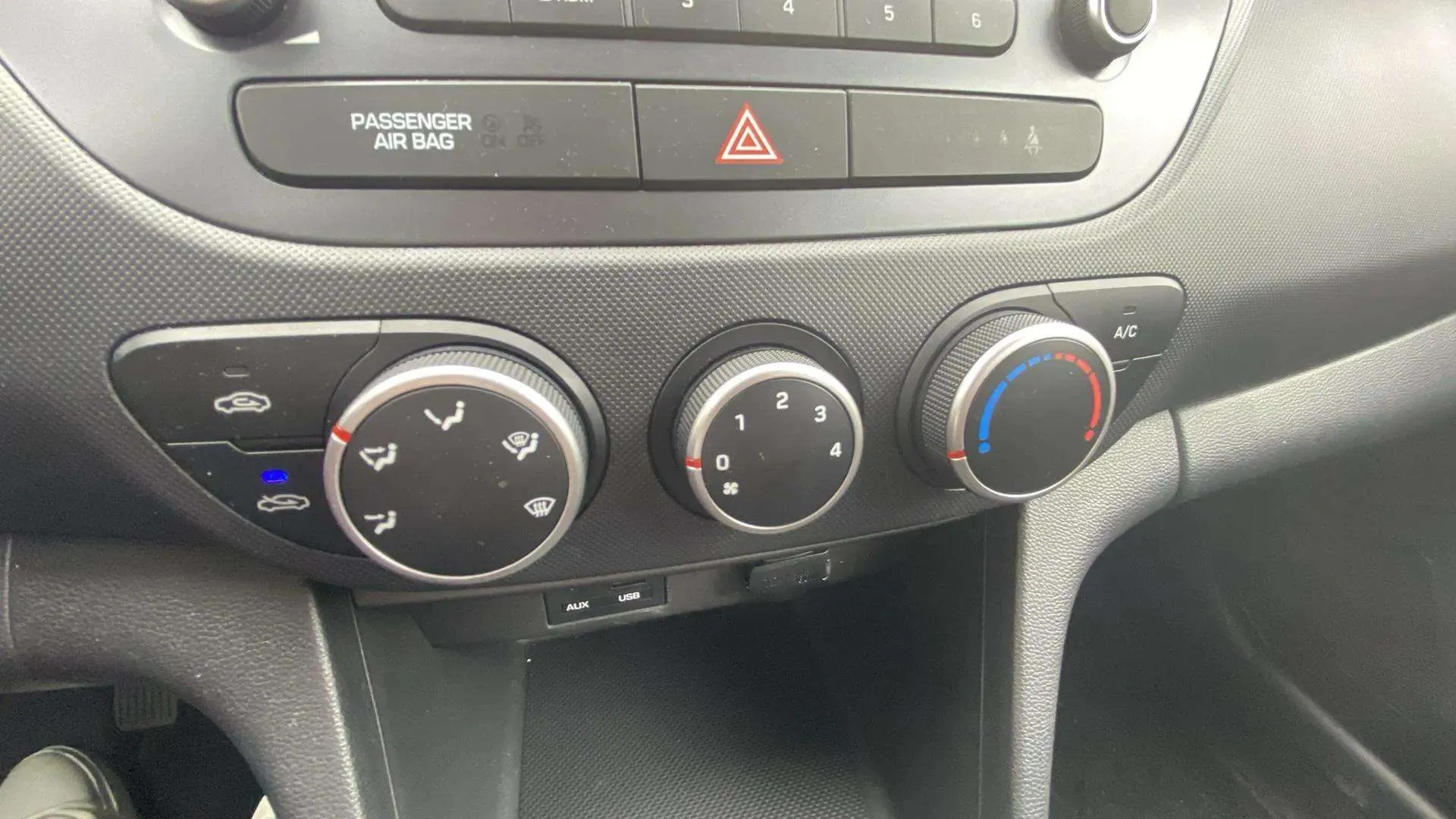 Hyundai i10 1.0 Go! Plus - foto 21