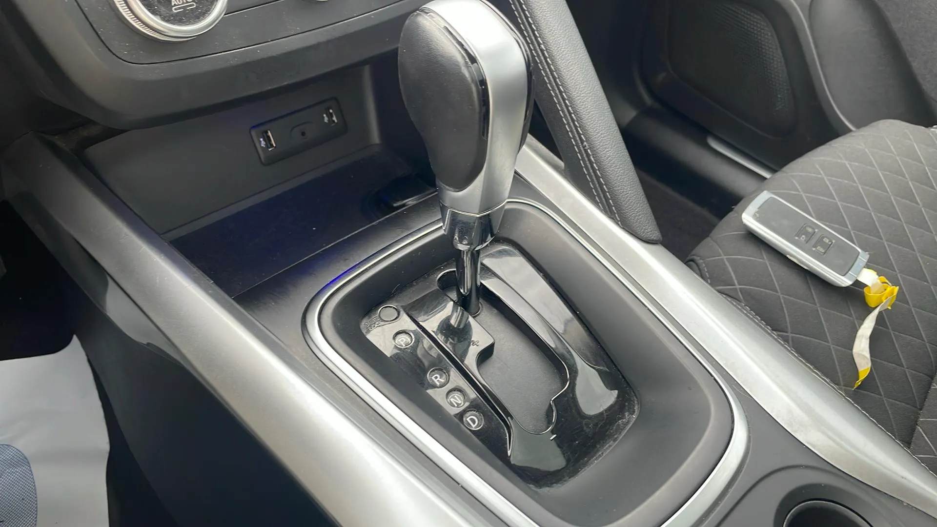 Renault Kadjar Techno GPF TCe EDC - foto 21