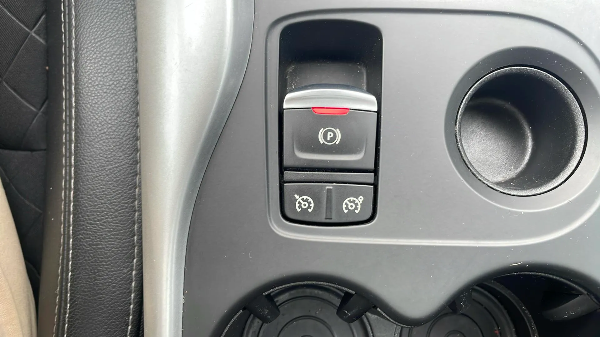 Renault Kadjar Techno GPF TCe EDC - foto 22