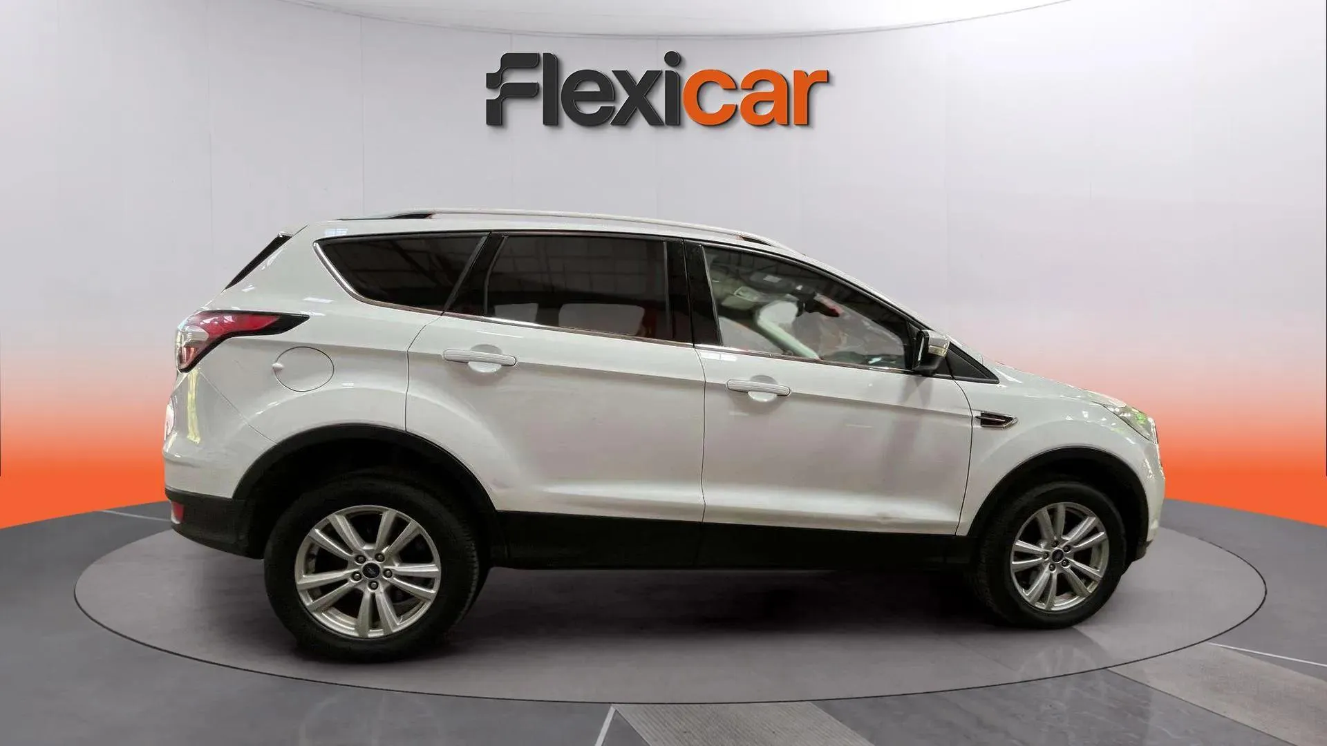 Ford Kuga 1.5 TDCi 4x2 A-S-S Trend - foto 8