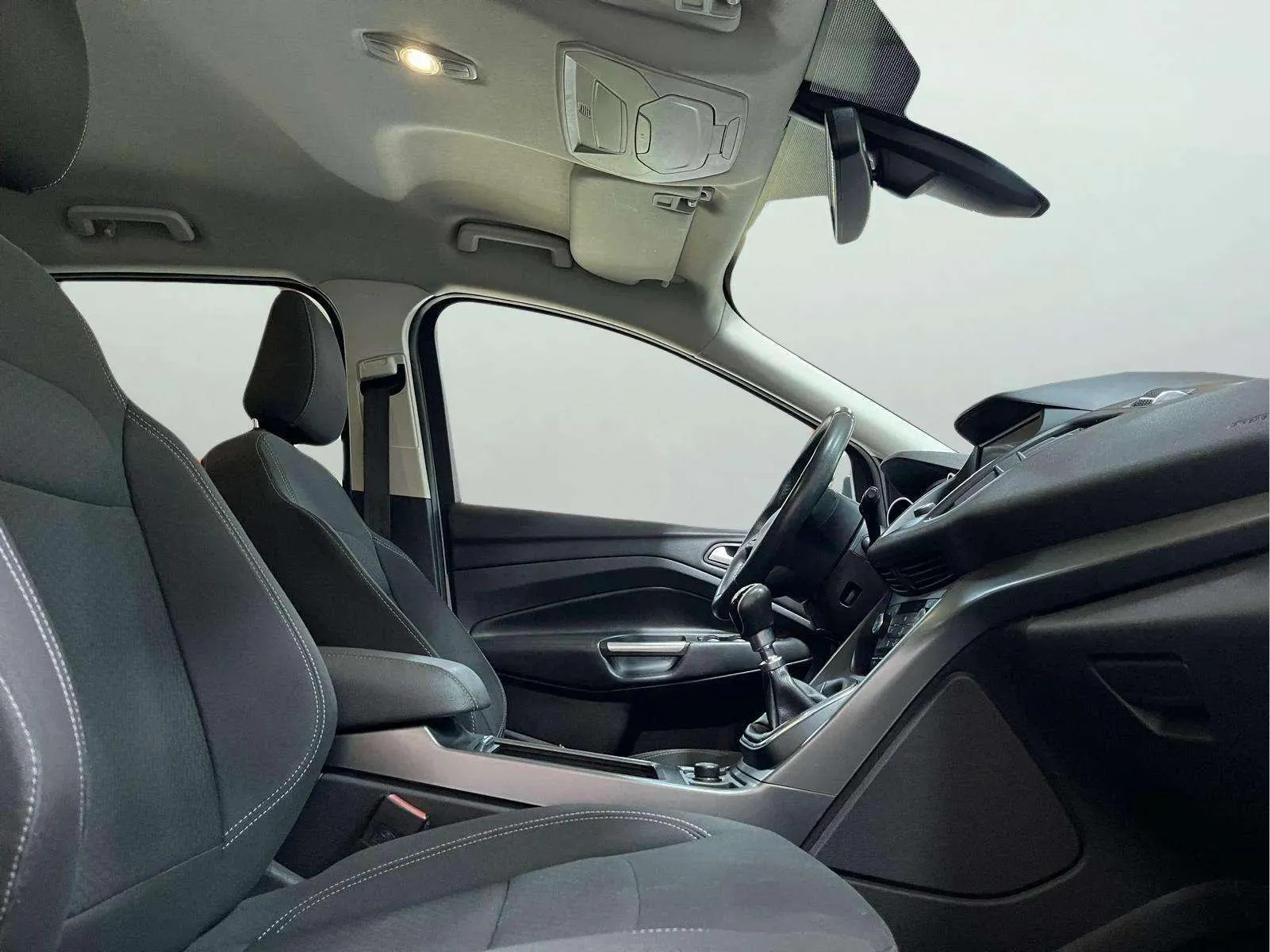 Ford Kuga 1.5 TDCi 4x2 A-S-S Trend - foto 21
