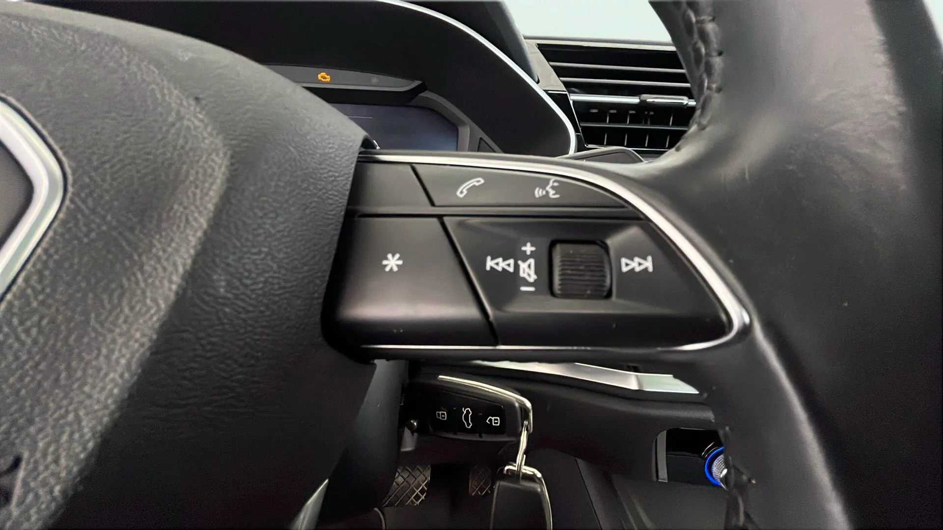 Audi Q3 40 TFSI S tronic quattro Advanced - foto 25