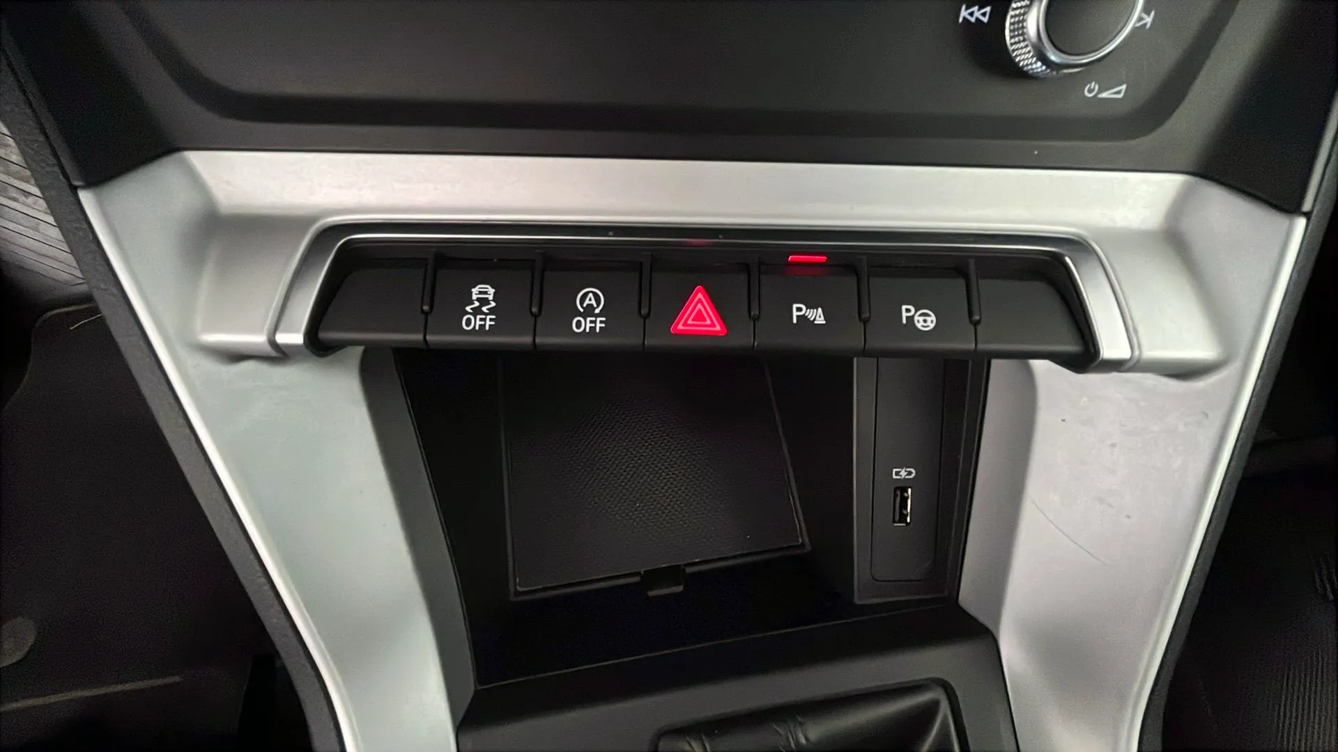Audi Q3 40 TFSI S tronic quattro Advanced - foto 29