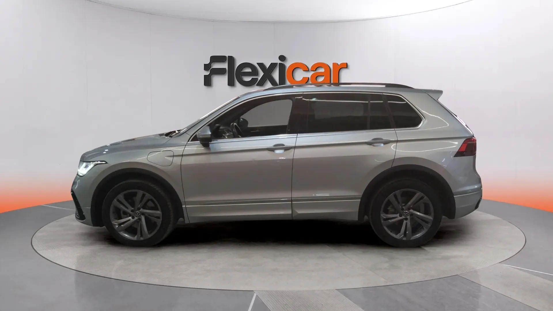 Volkswagen Tiguan R-Line 1.4 TSI eHybrid DSG - foto 4