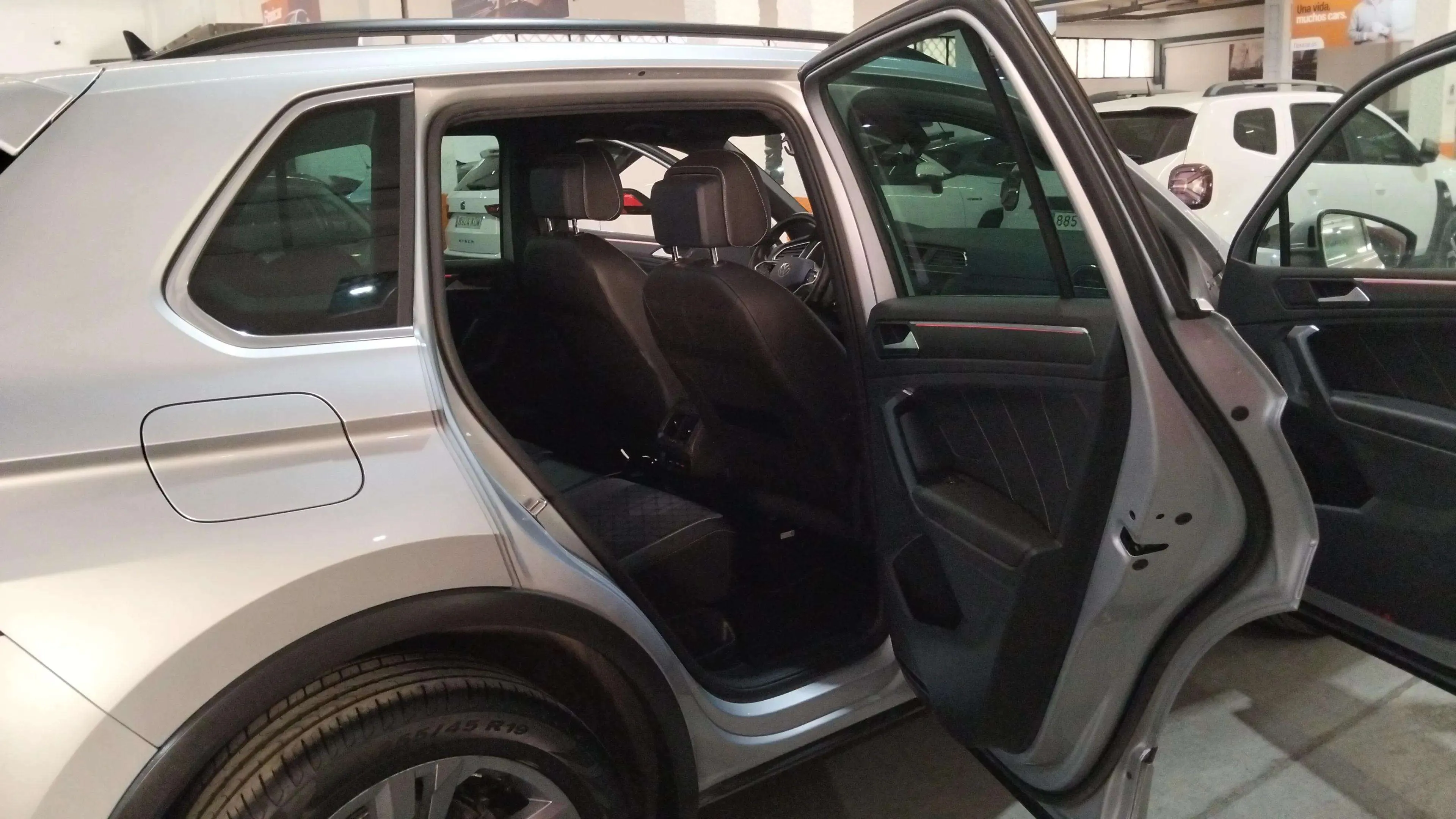 Volkswagen Tiguan R-Line 1.4 TSI eHybrid DSG - foto 11
