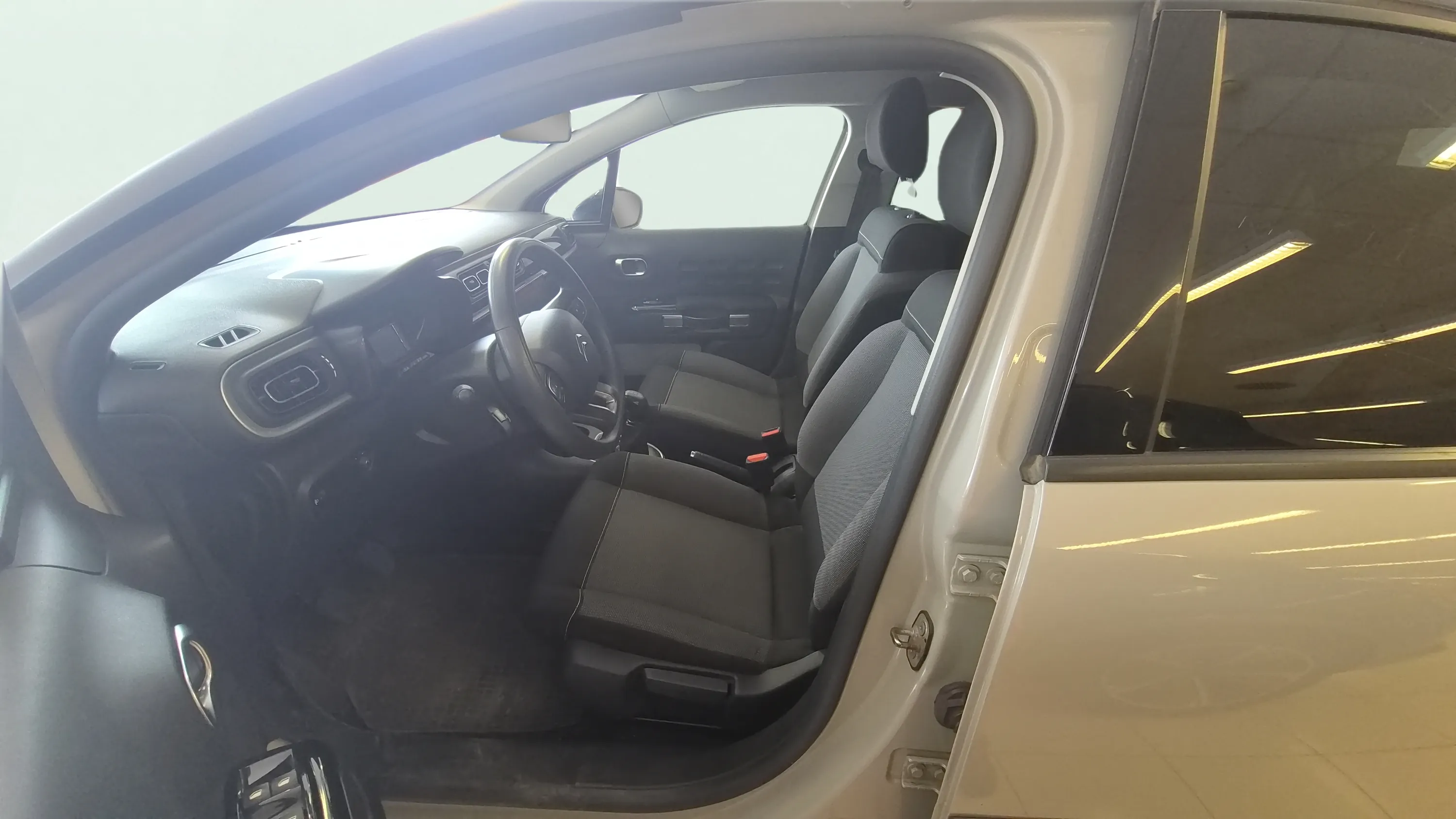 Citroën C3 PureTech Shine - foto 10