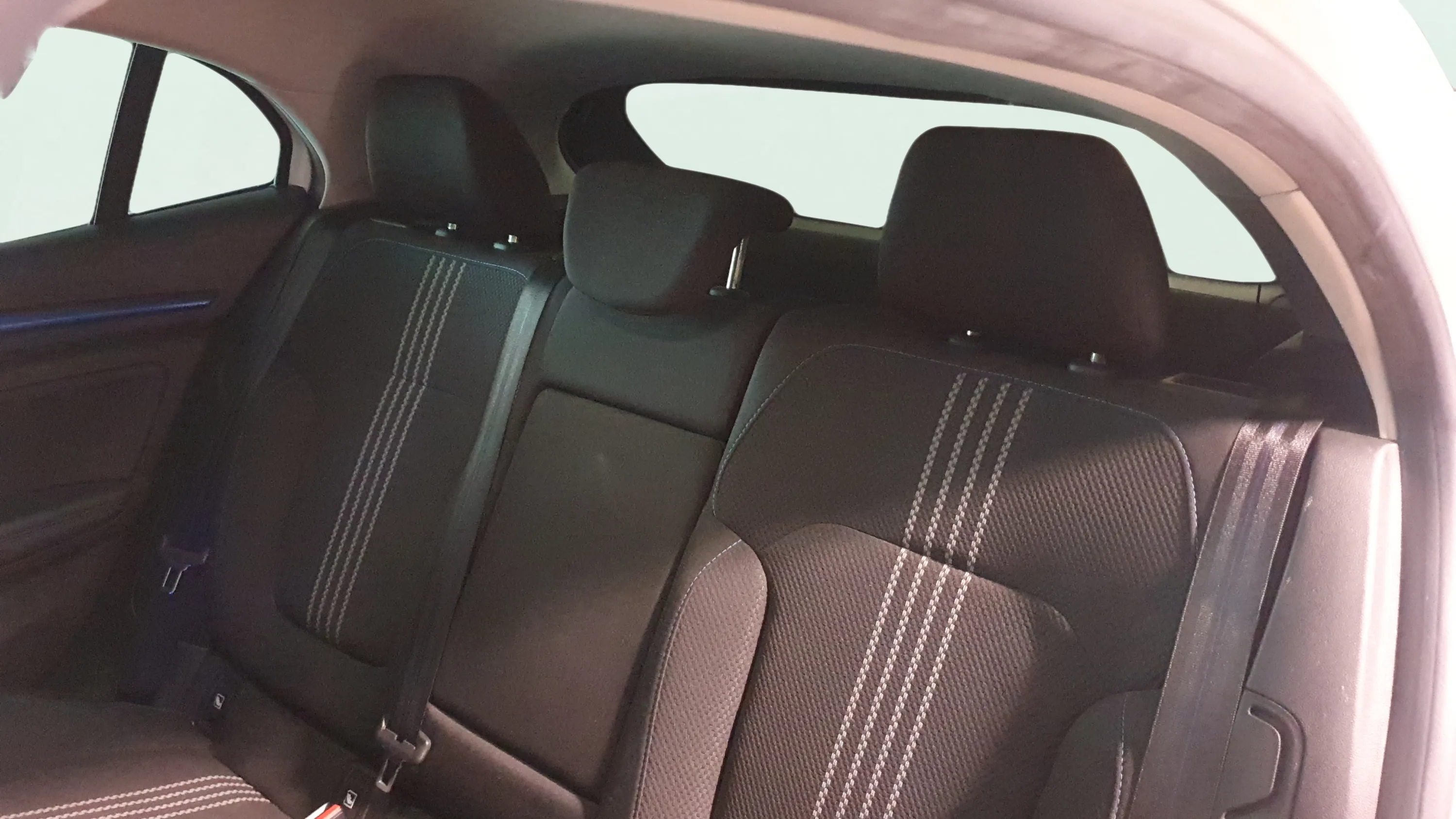 Renault Mégane GT Energy TCe EDC - foto 11
