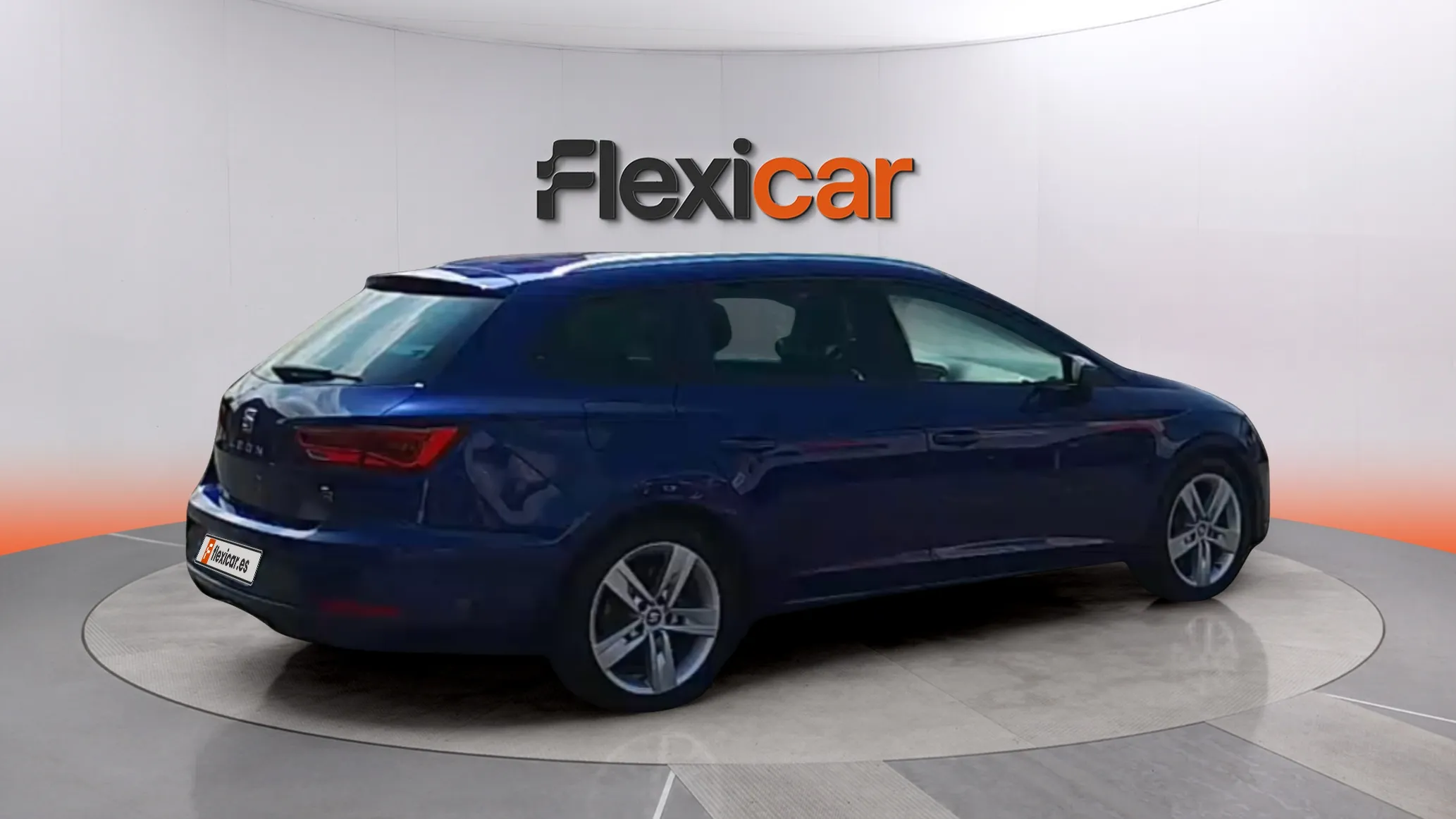 SEAT León ST 2.0 TDI DSG-6 FR - foto 7