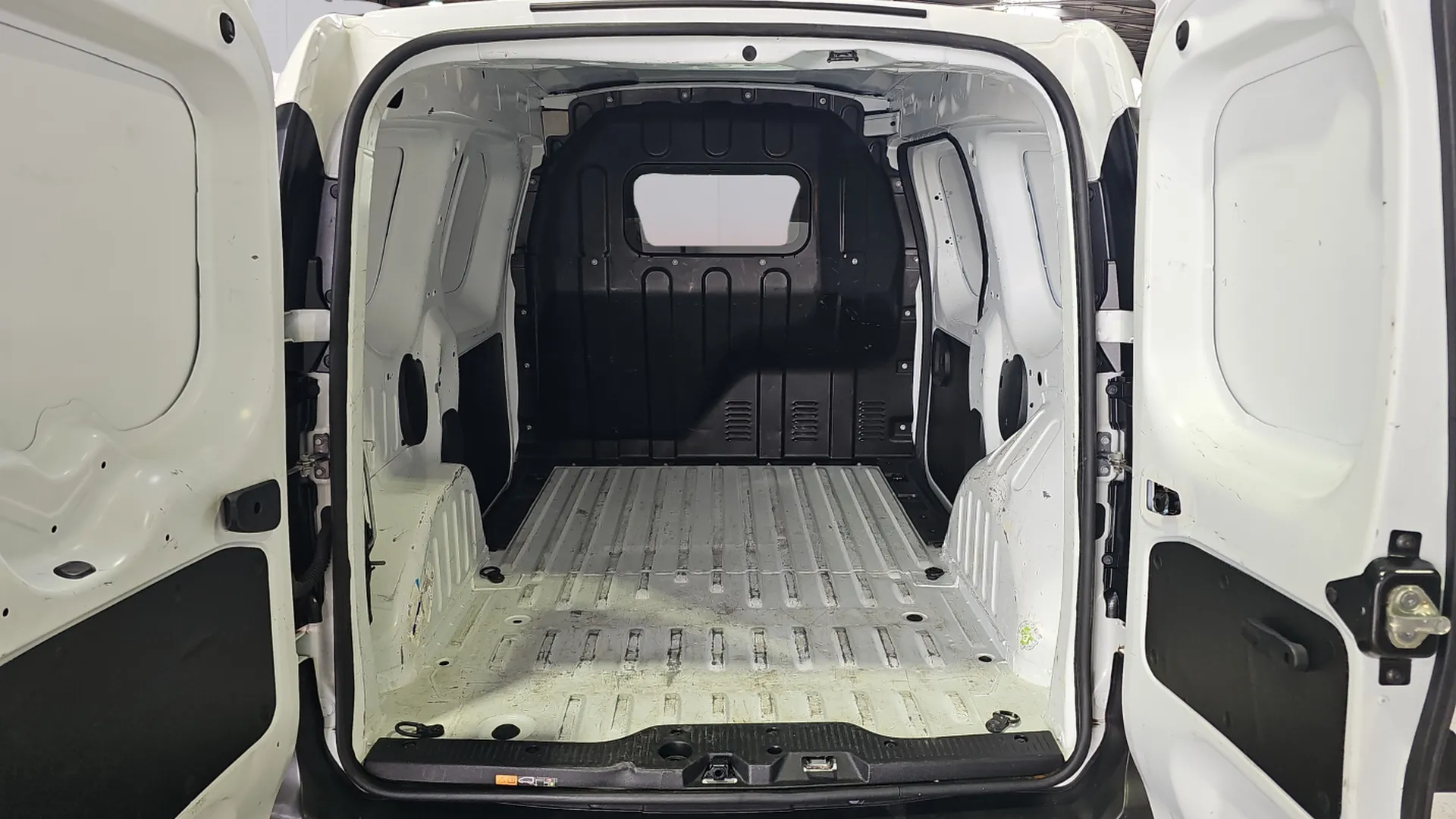 Renault Kangoo Profesional Blue dCi - foto 21