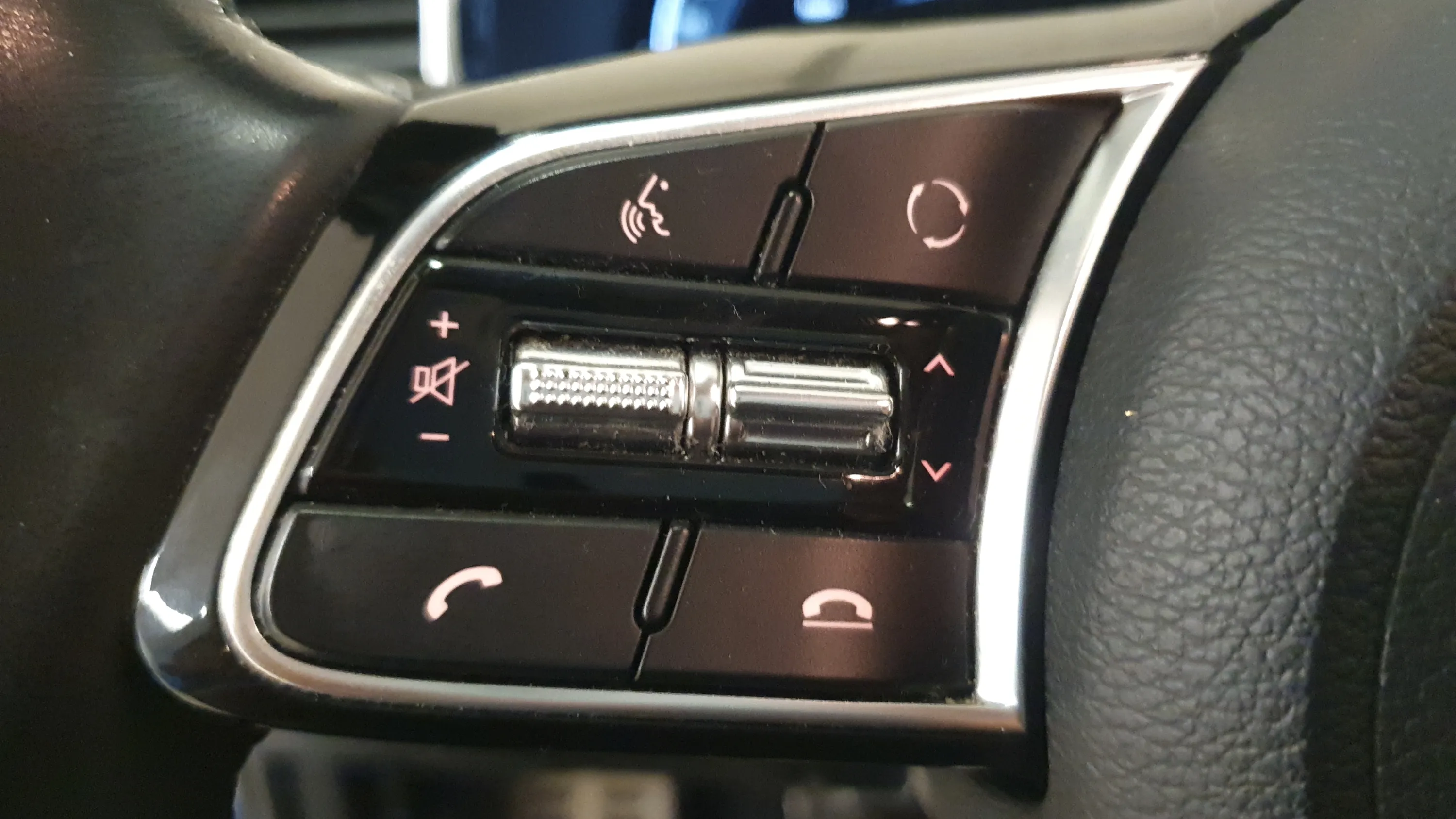 Kia XCeed 1.4 T-GDi Emotion - foto 8