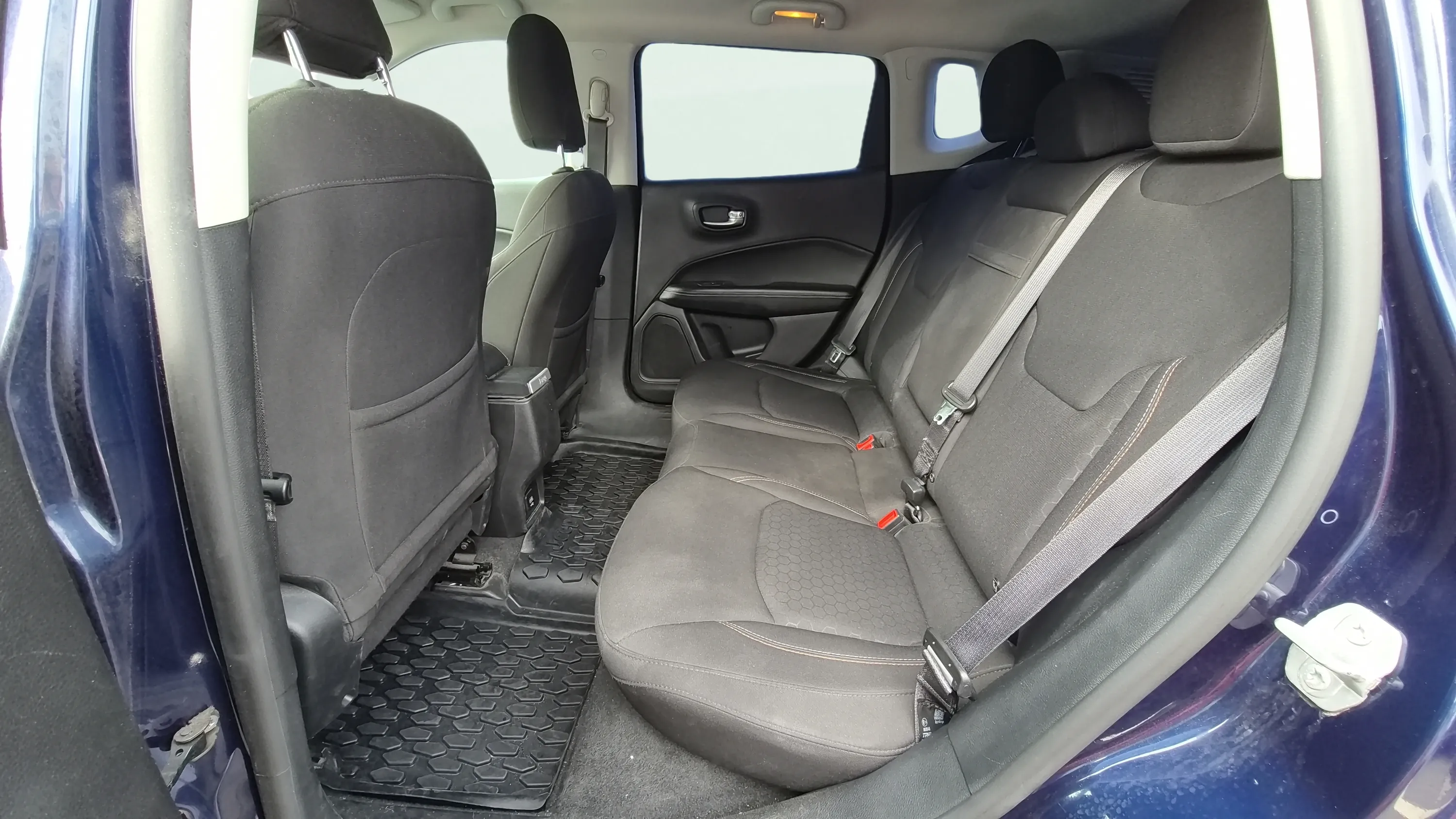 Jeep Compass 1.6 Mjet Night Eagle 4x2 - foto 11