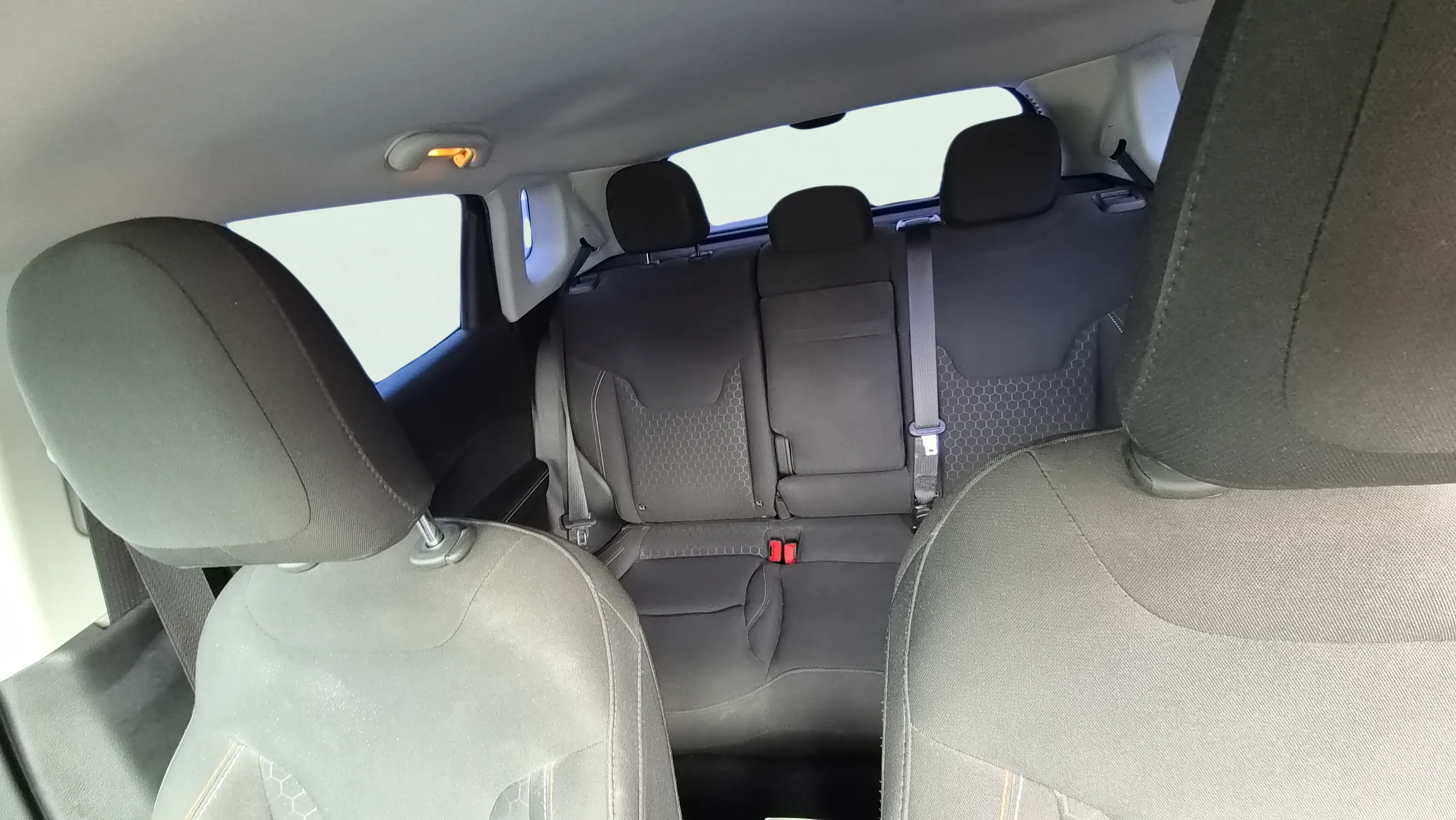 Jeep Compass 1.6 Mjet Night Eagle 4x2 - foto 12