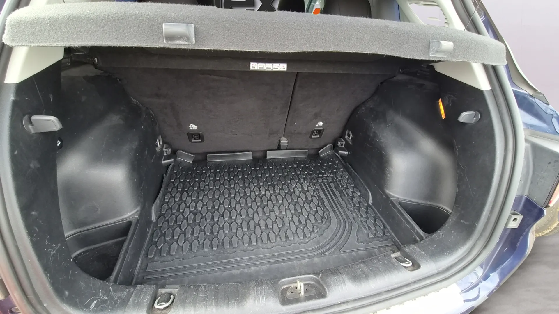 Jeep Compass 1.6 Mjet Night Eagle 4x2 - foto 13