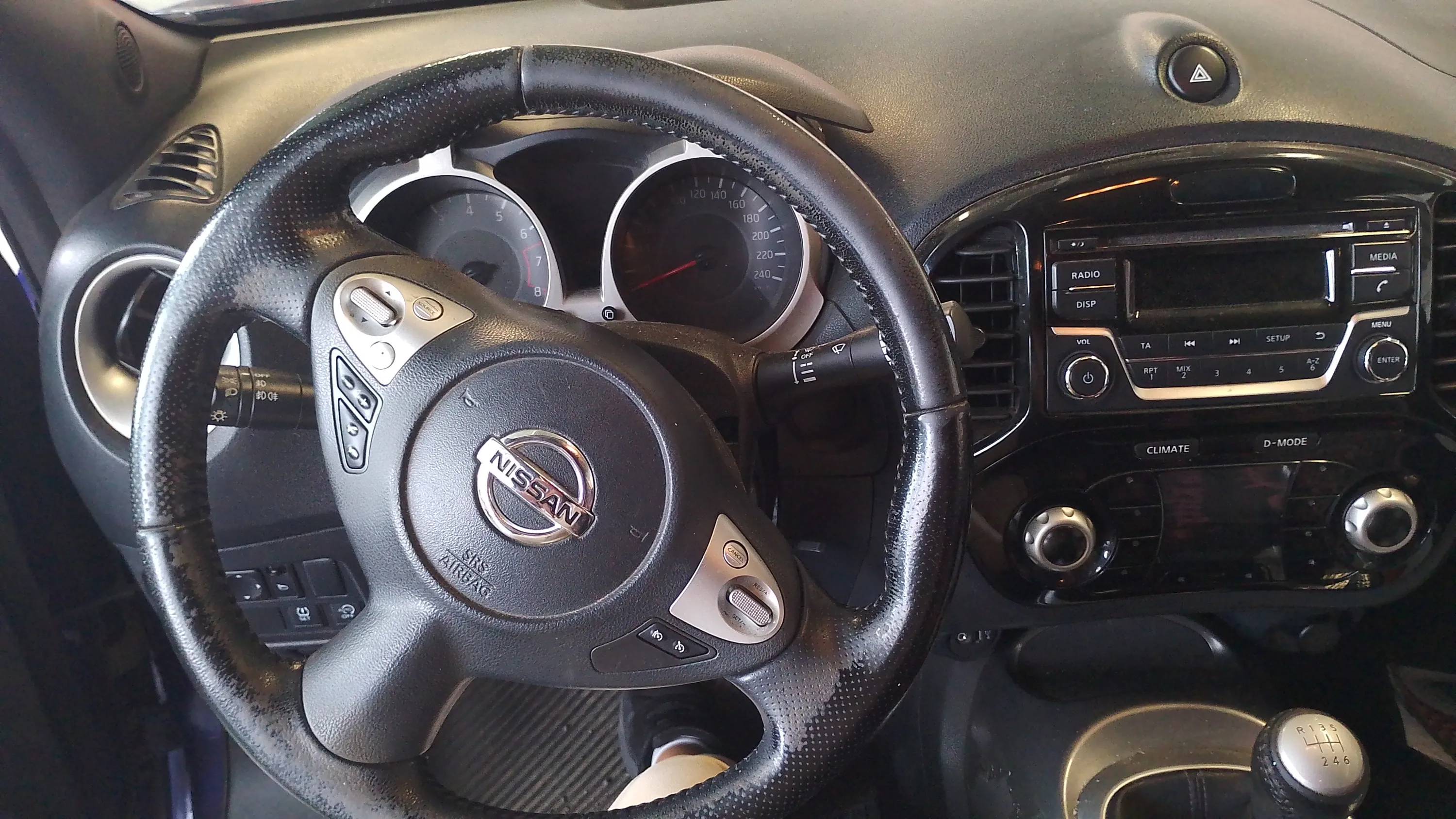 Nissan Juke 1.2 DIG-T Dark Sound Edition - foto 6
