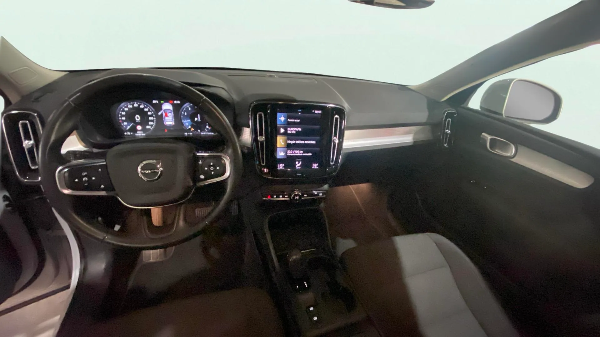 Volvo XC40 1.5 T2 Momentum Core - foto 15