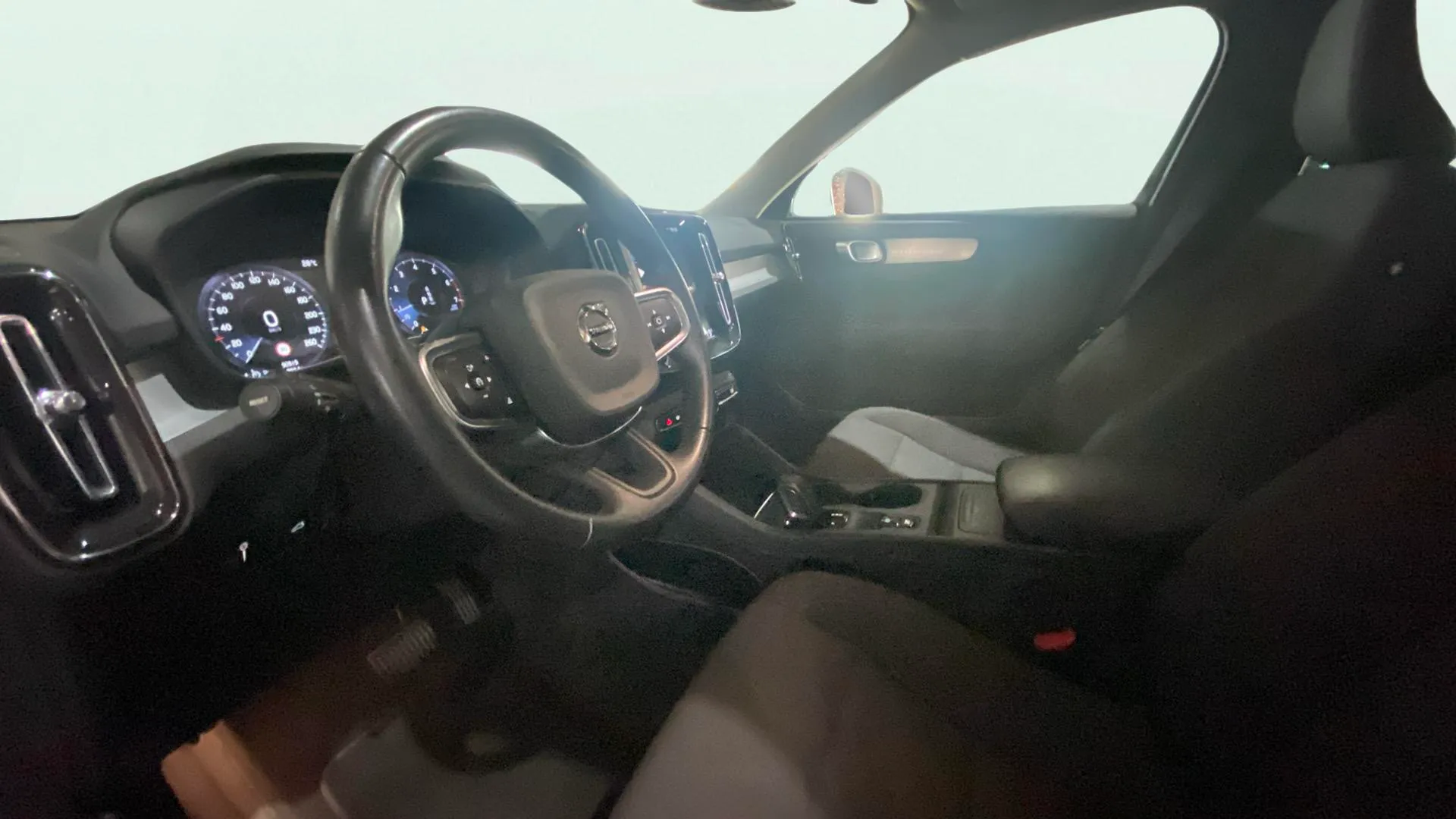 Volvo XC40 1.5 T2 Momentum Core - foto 16