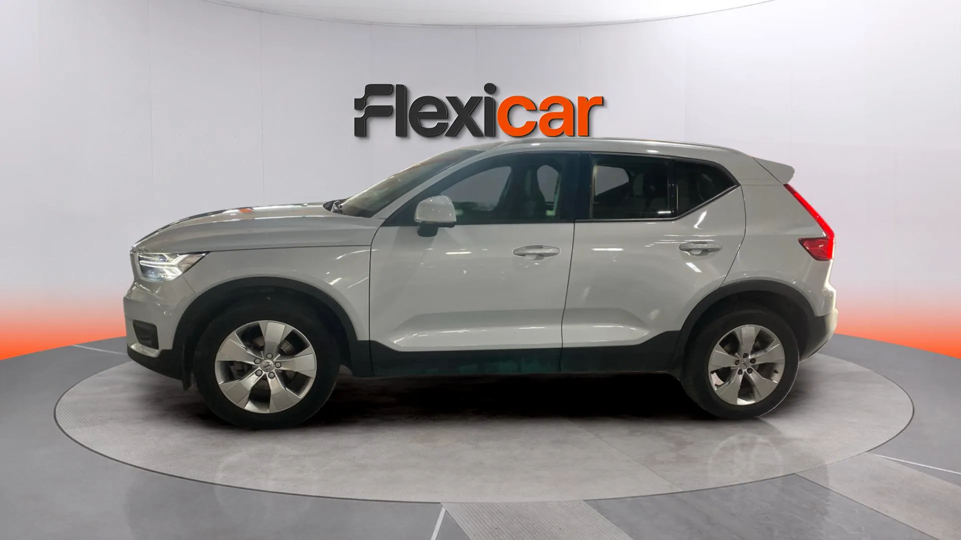 Volvo XC40 1.5 T2 Momentum Core - foto 3
