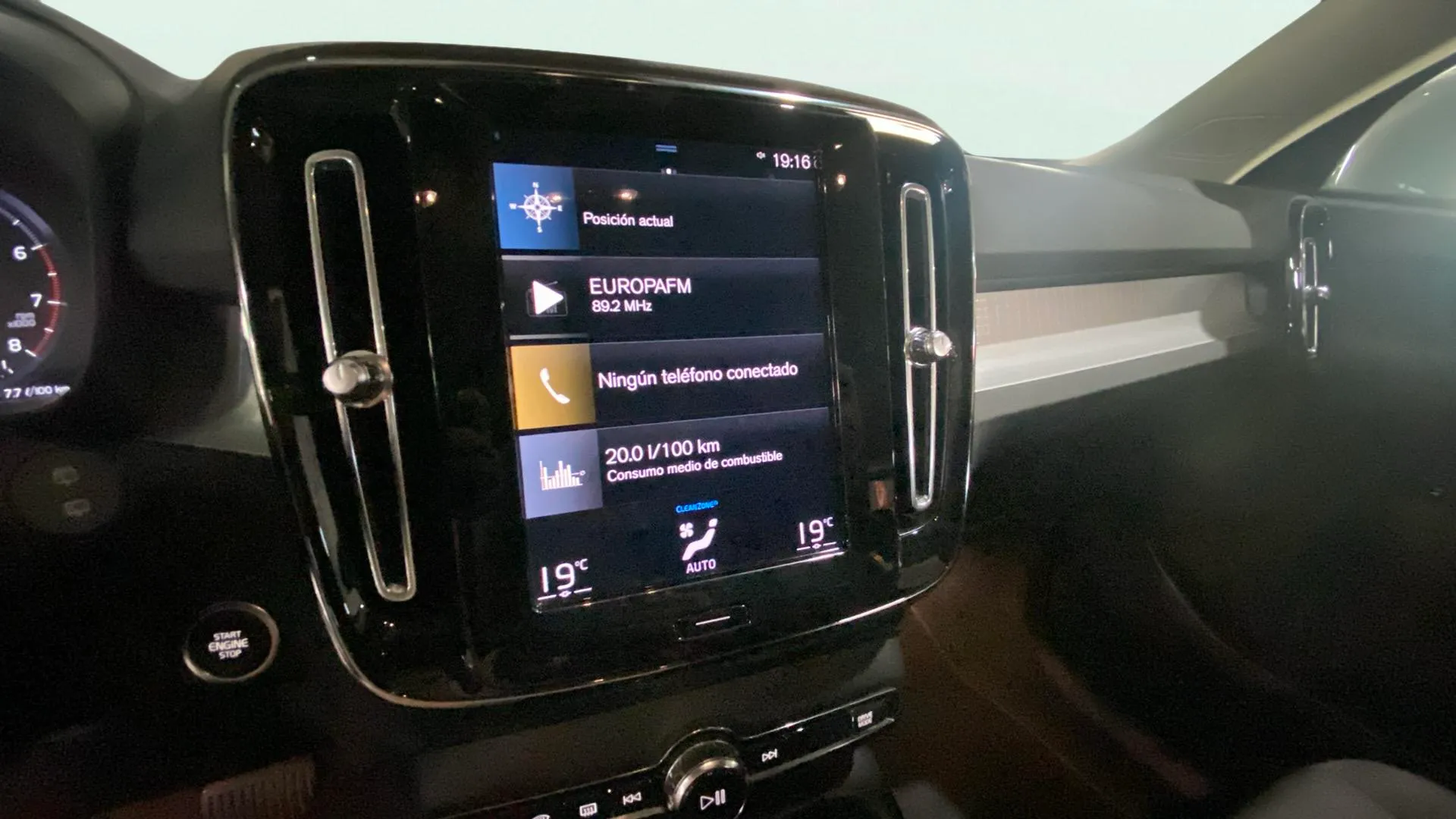 Volvo XC40 1.5 T2 Momentum Core - foto 9