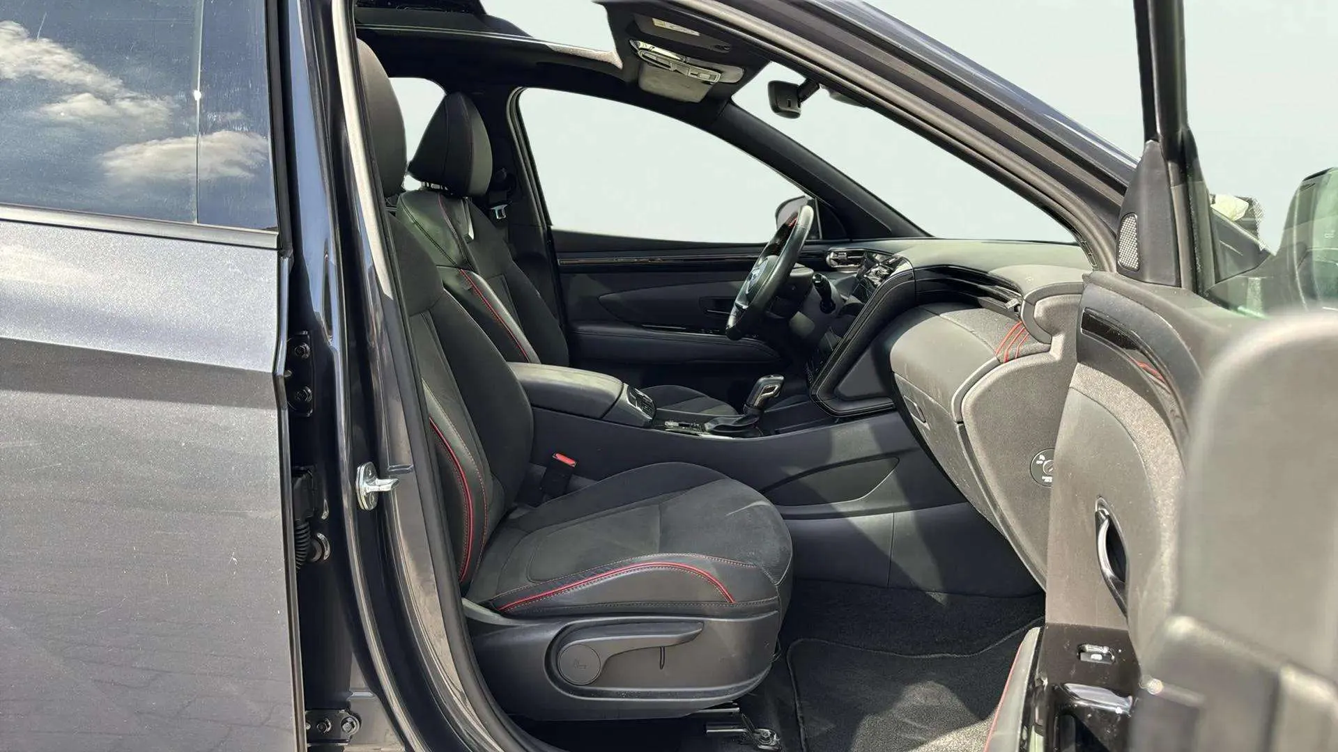 Hyundai Tucson 1.6 T-GDi 48V N-Line Sky DC - foto 13