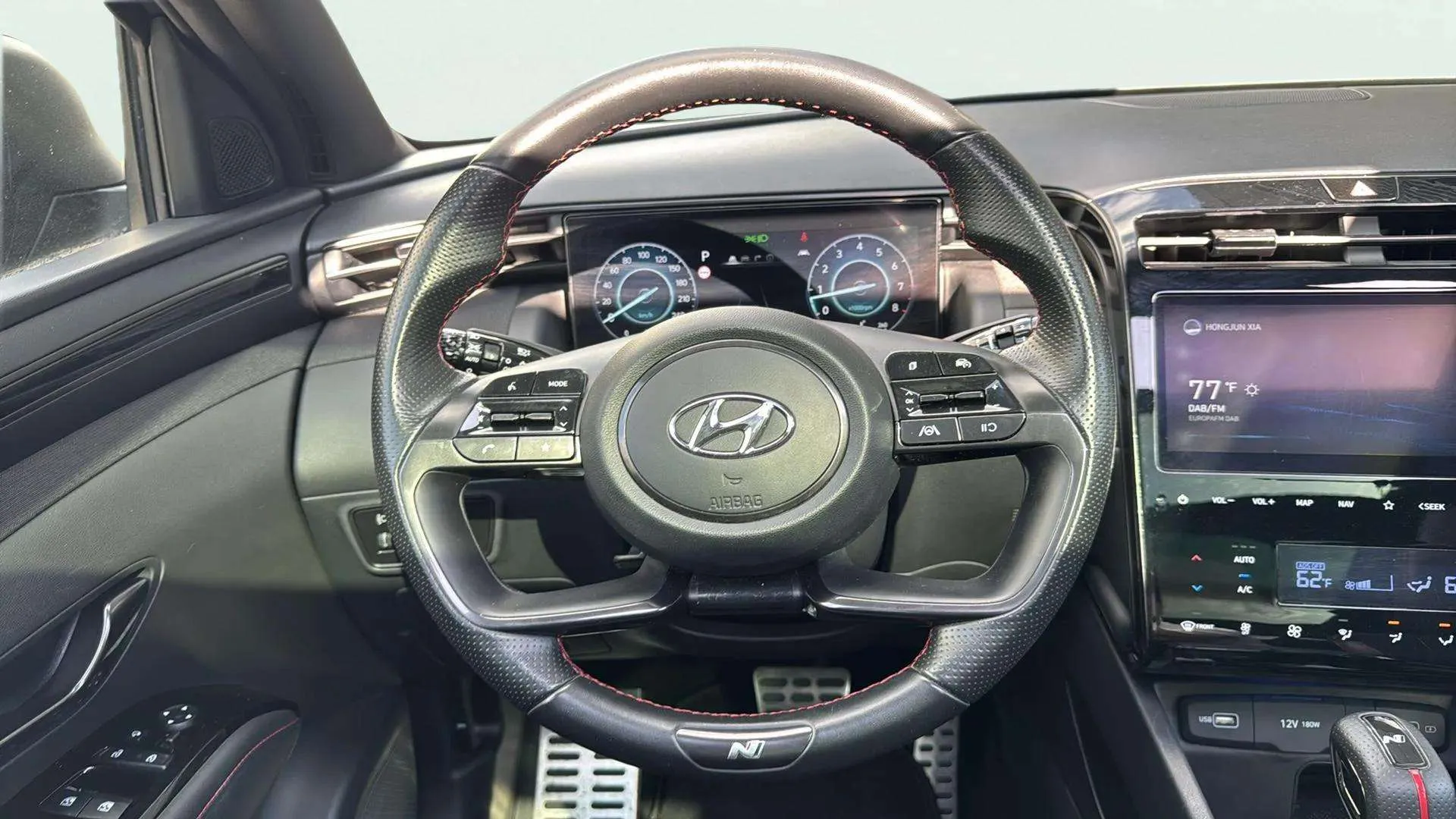 Hyundai Tucson 1.6 T-GDi 48V N-Line Sky DC - foto 11