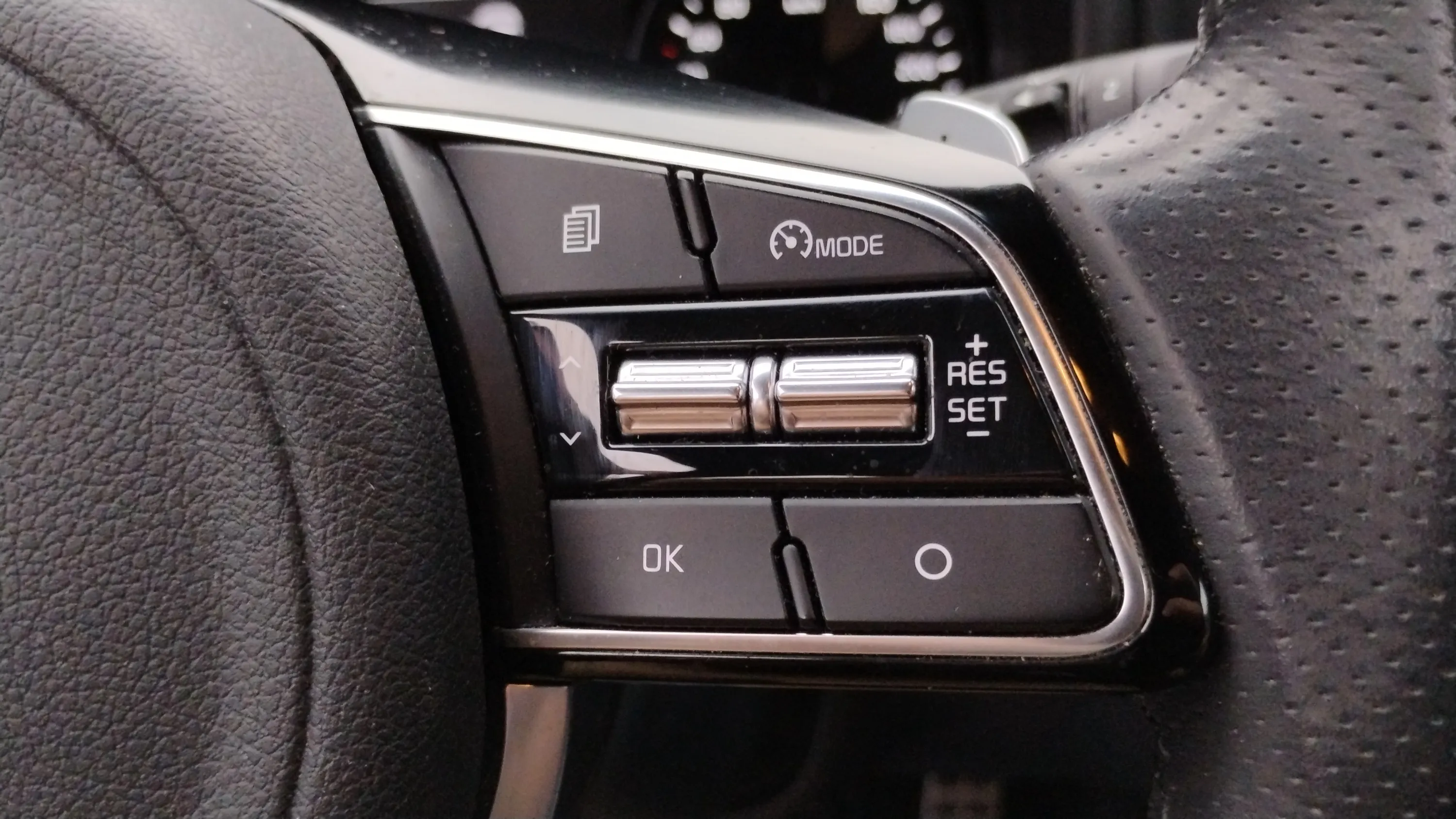 Kia Sportage 1.6 MHEV GT Line Xtreme DCT 4x2 - foto 17