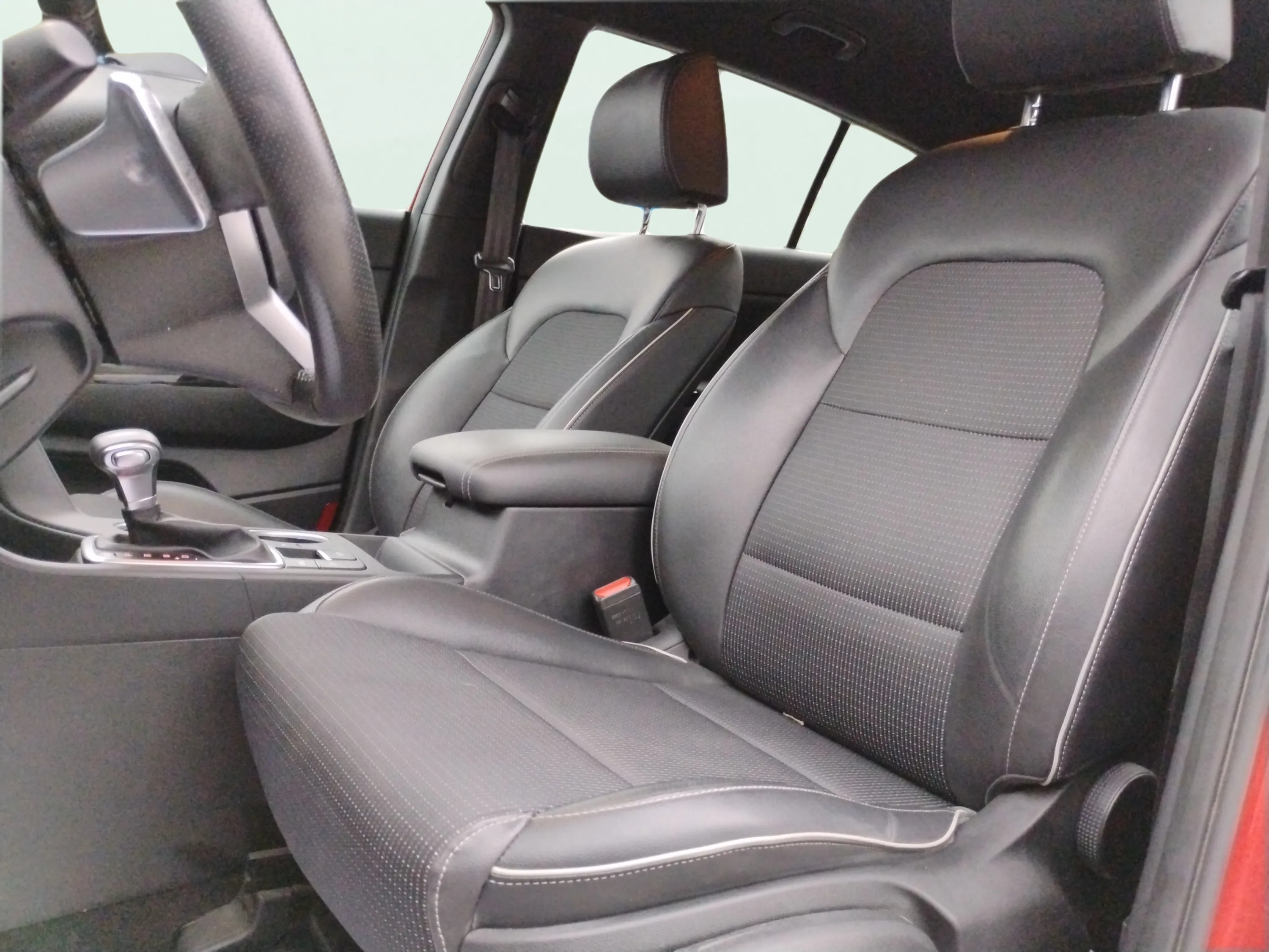 Kia Sportage 1.6 MHEV GT Line Xtreme DCT 4x2 - foto 11