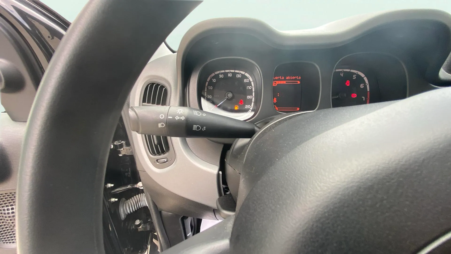 Fiat Panda Cross 1.0 Hybrid - foto 16