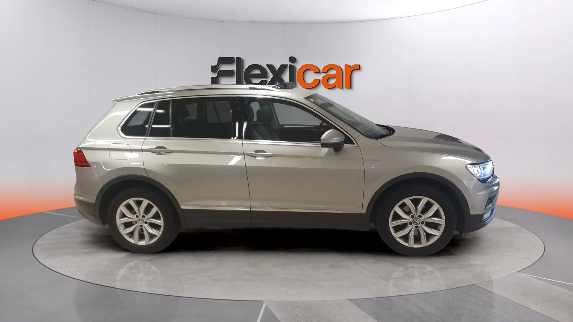 Volkswagen Tiguan Advance 1.5 TSI - foto 17