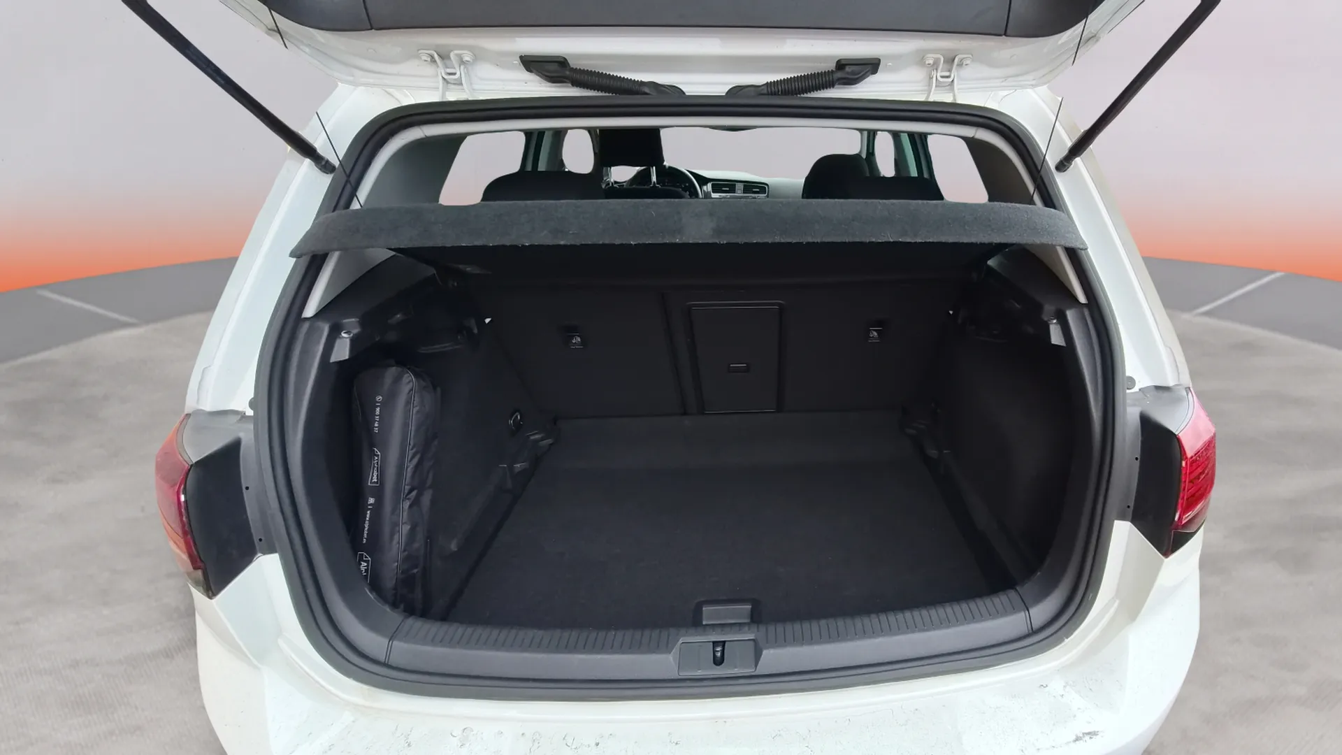 Volkswagen Golf Sport 2.0 TDI DSG - foto 12