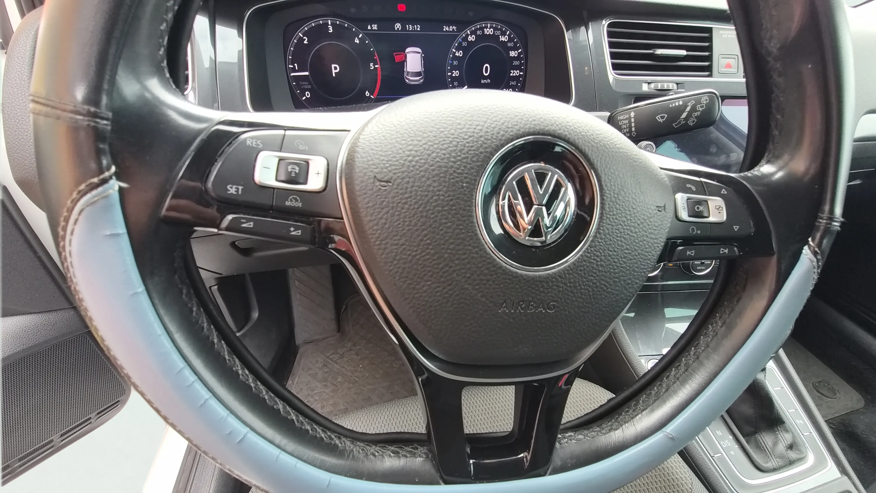 Volkswagen Golf Sport 2.0 TDI DSG - foto 15
