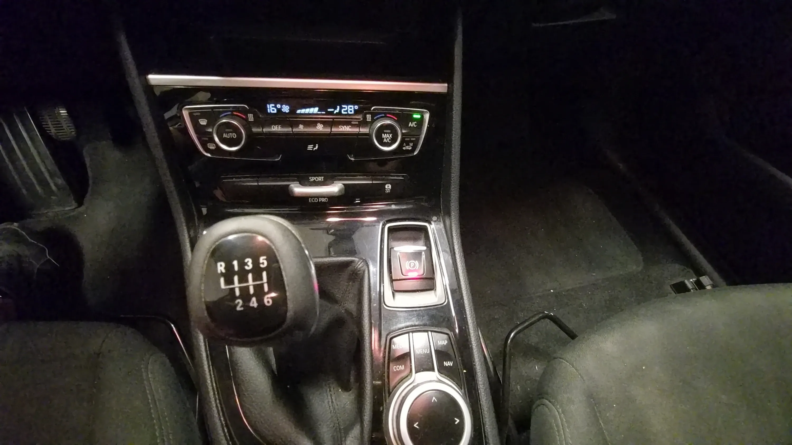 BMW Serie 2 Active Tourer 216d - foto 11