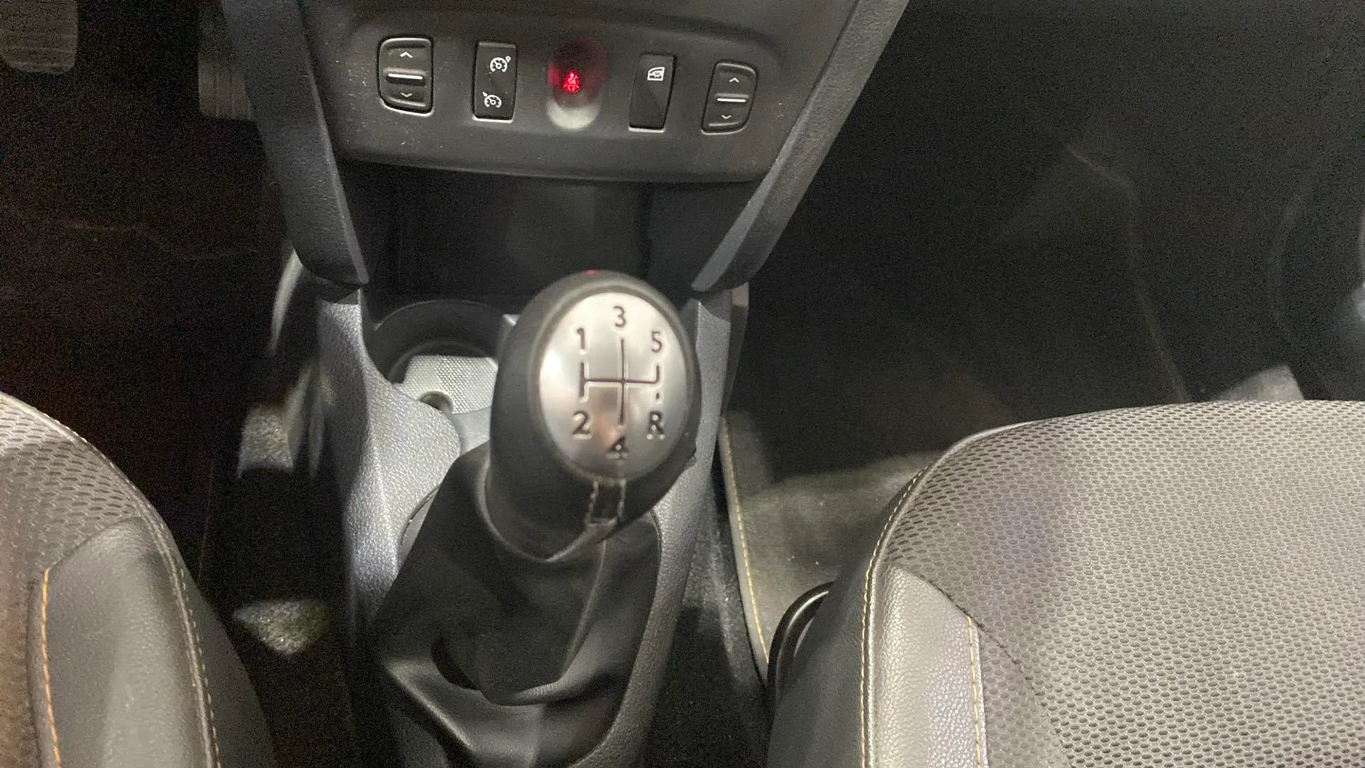 Dacia Sandero Stepway TCe EU6 - foto 20