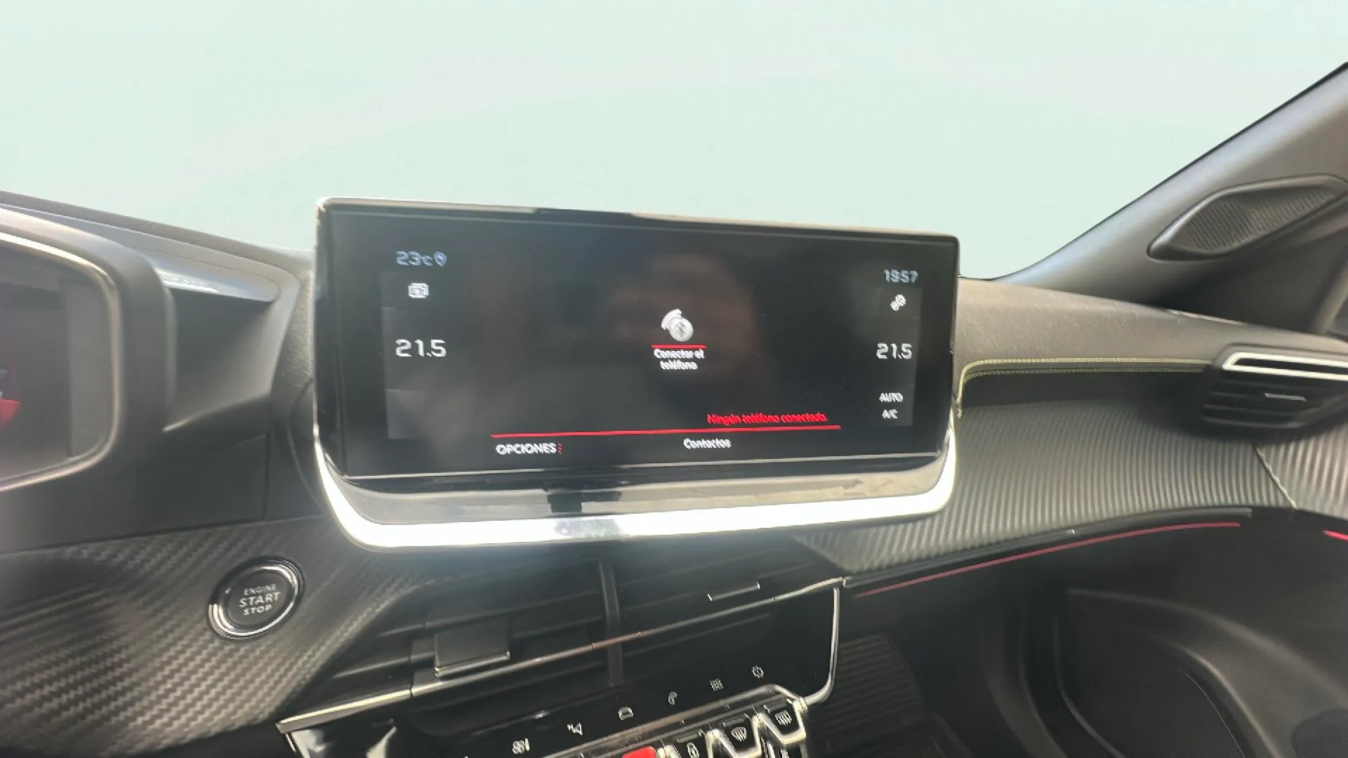 Peugeot 2008 GT PureTech 130 BVM6 - foto 17