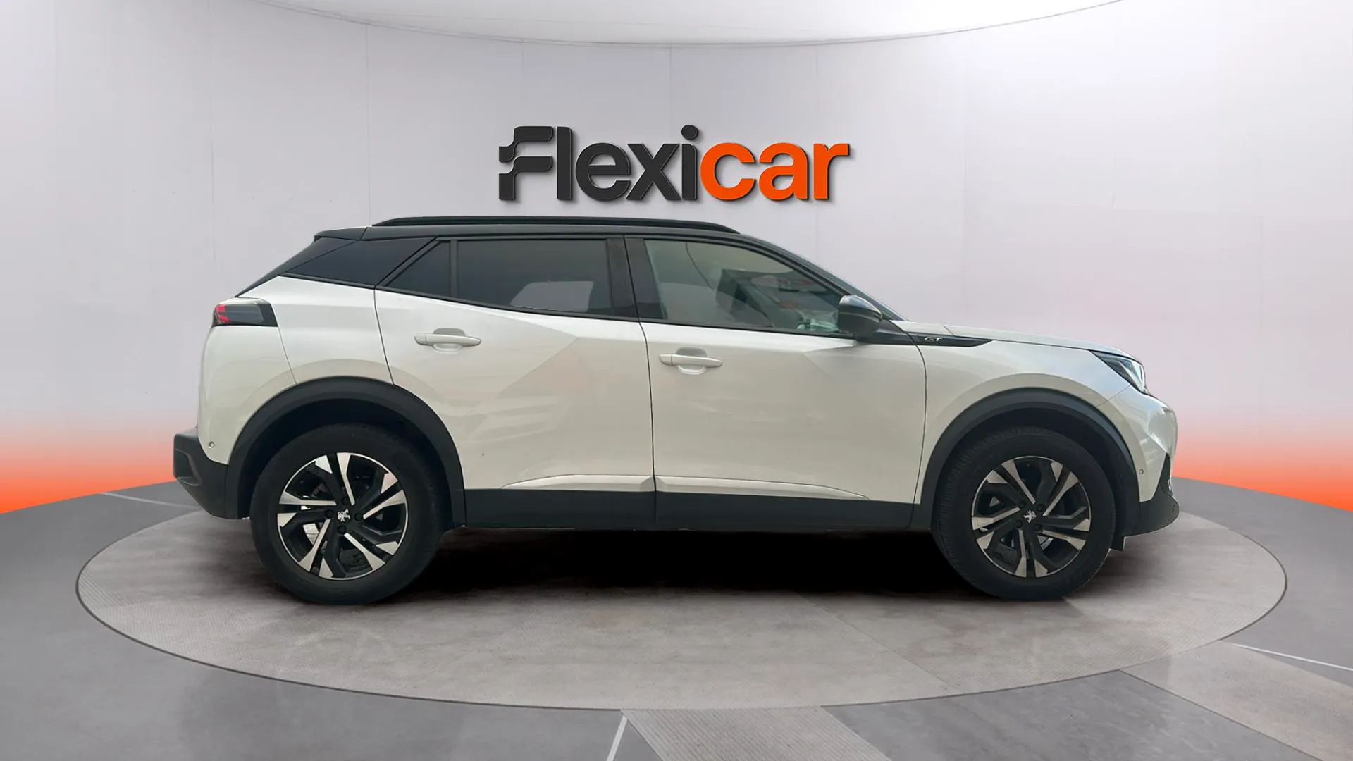Peugeot 2008 GT PureTech 130 BVM6 - foto 8