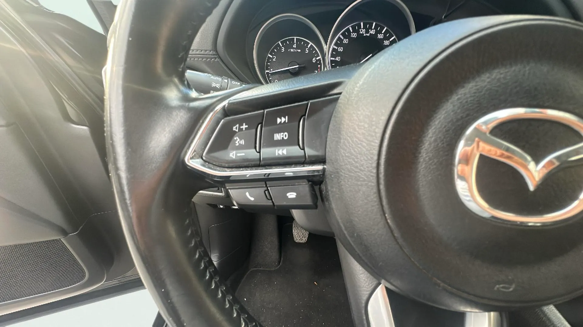 Mazda CX-5 2.0 G 2WD Evolution - foto 19