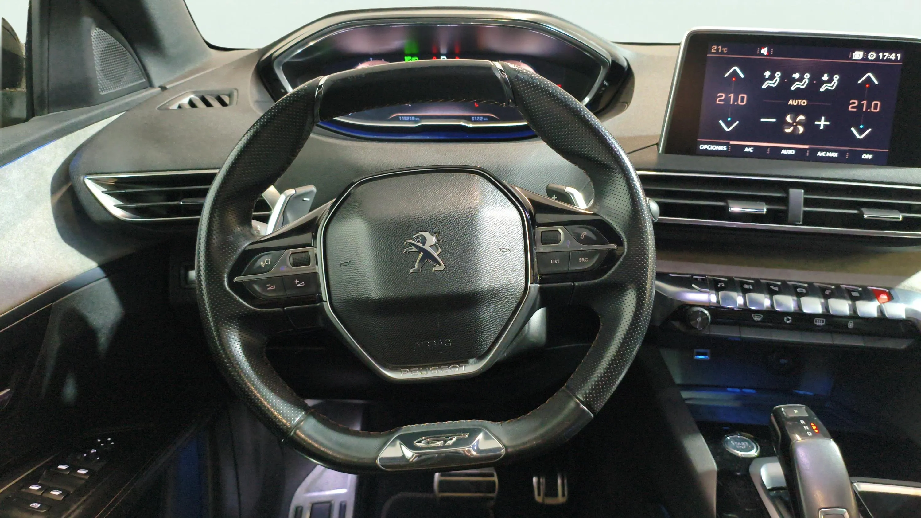 Peugeot 3008 2.0BLUEHDI GT - foto 12