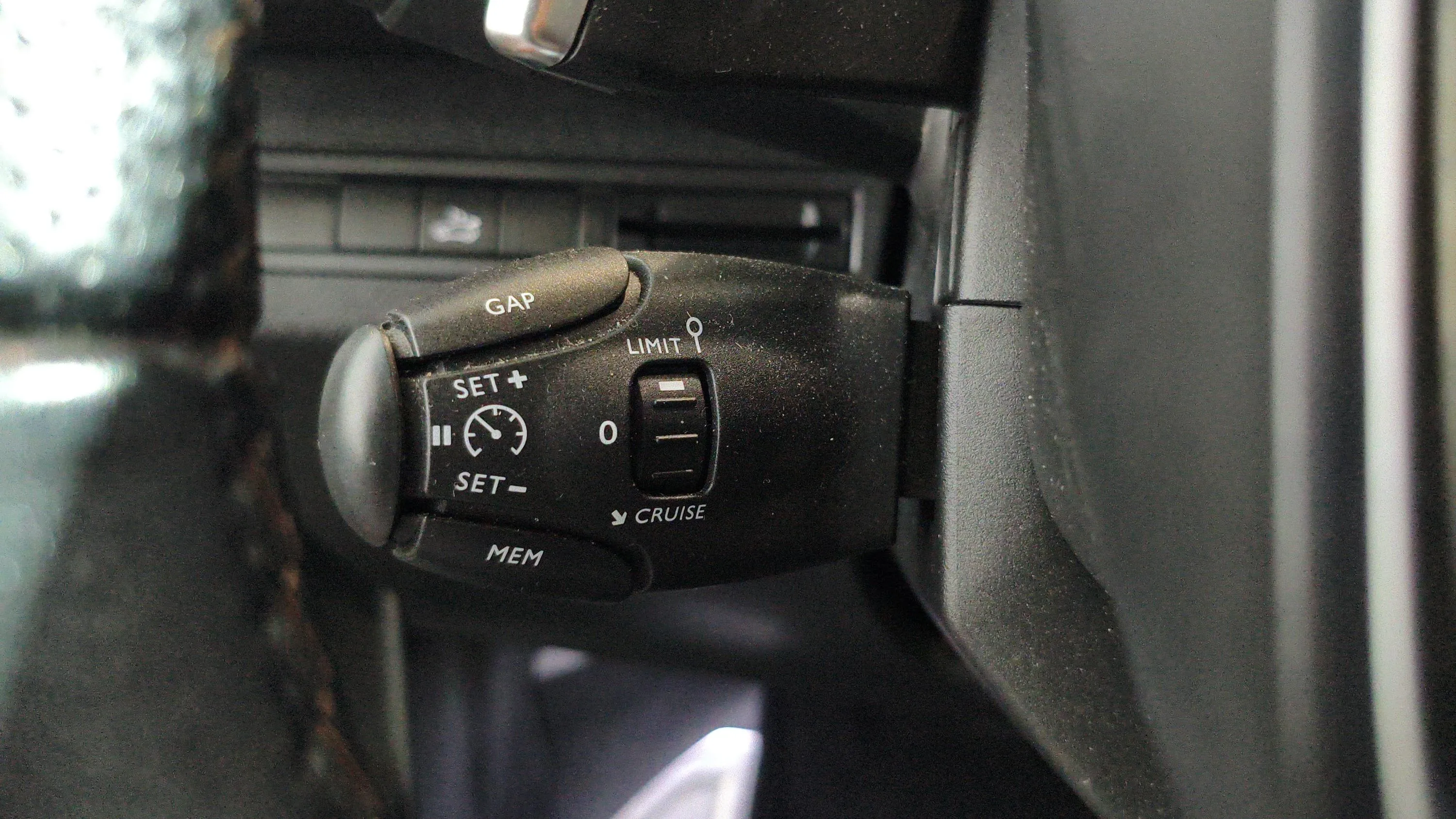 Peugeot 3008 2.0BLUEHDI GT - foto 13