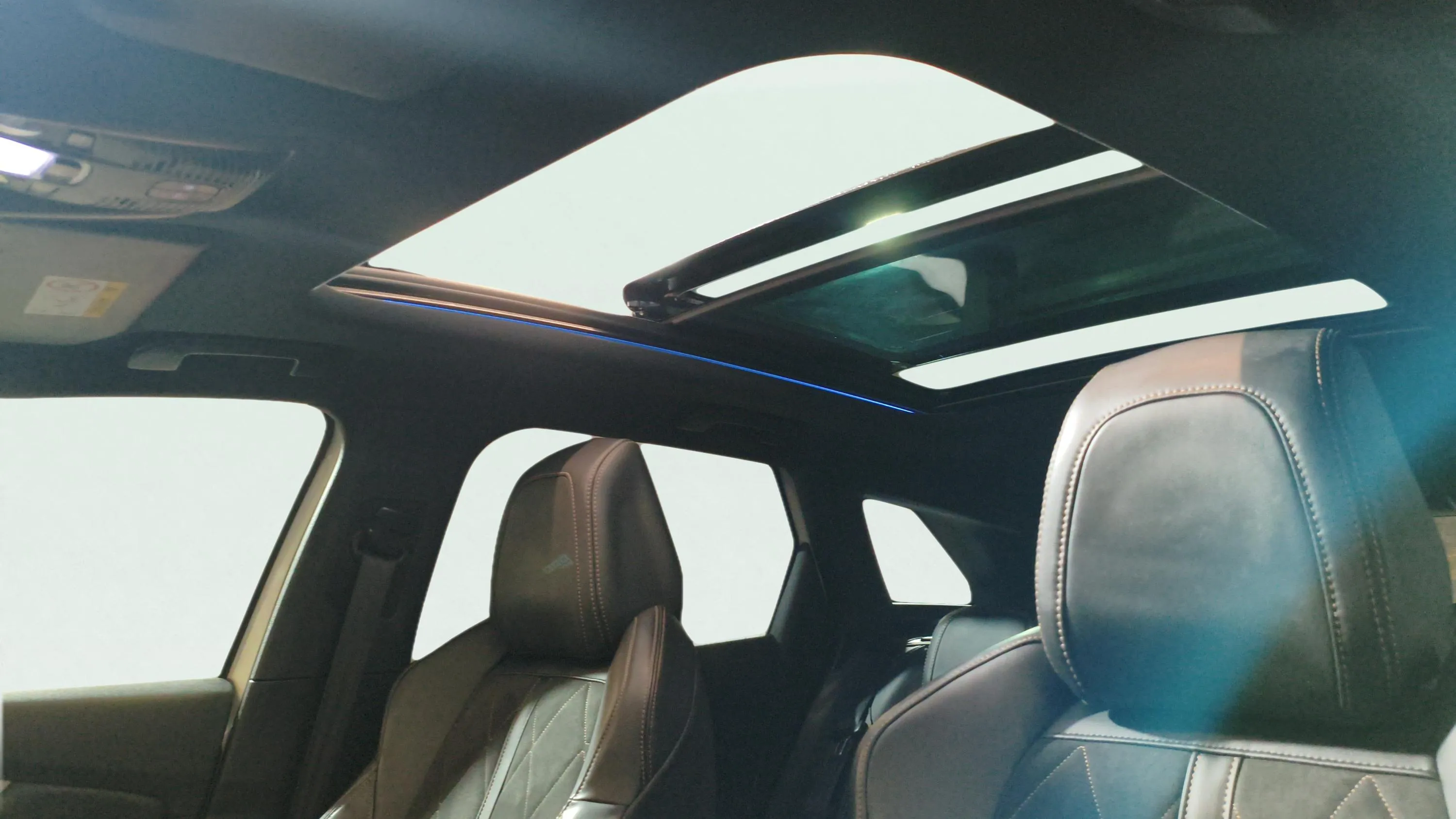Peugeot 3008 2.0BLUEHDI GT - foto 25