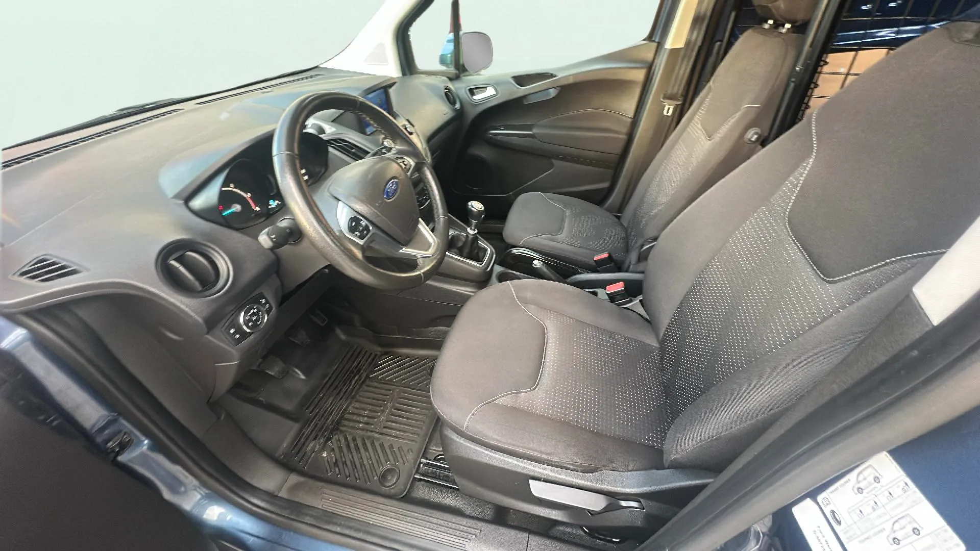 Ford Transit Van 1.5 TDCi Limited - foto 15