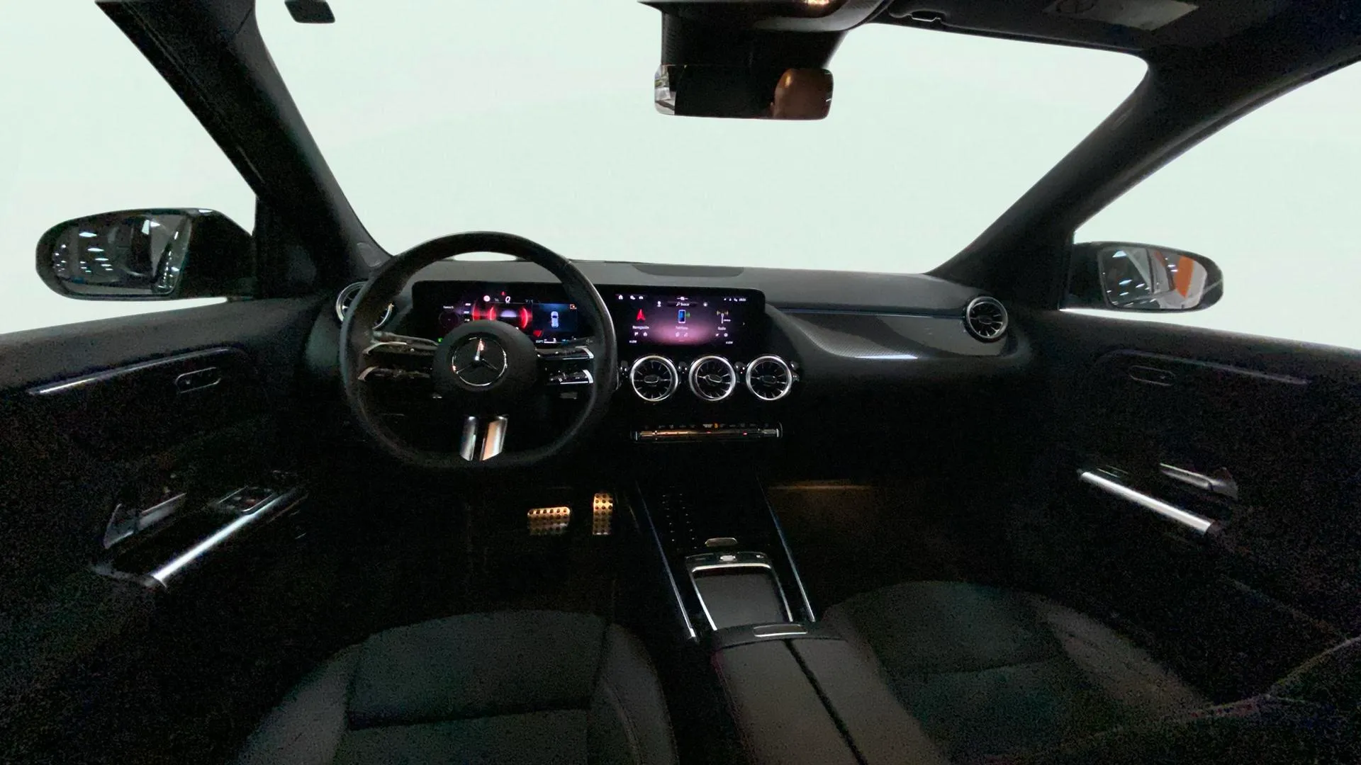 Mercedes-Benz GLA 200 D - foto 13