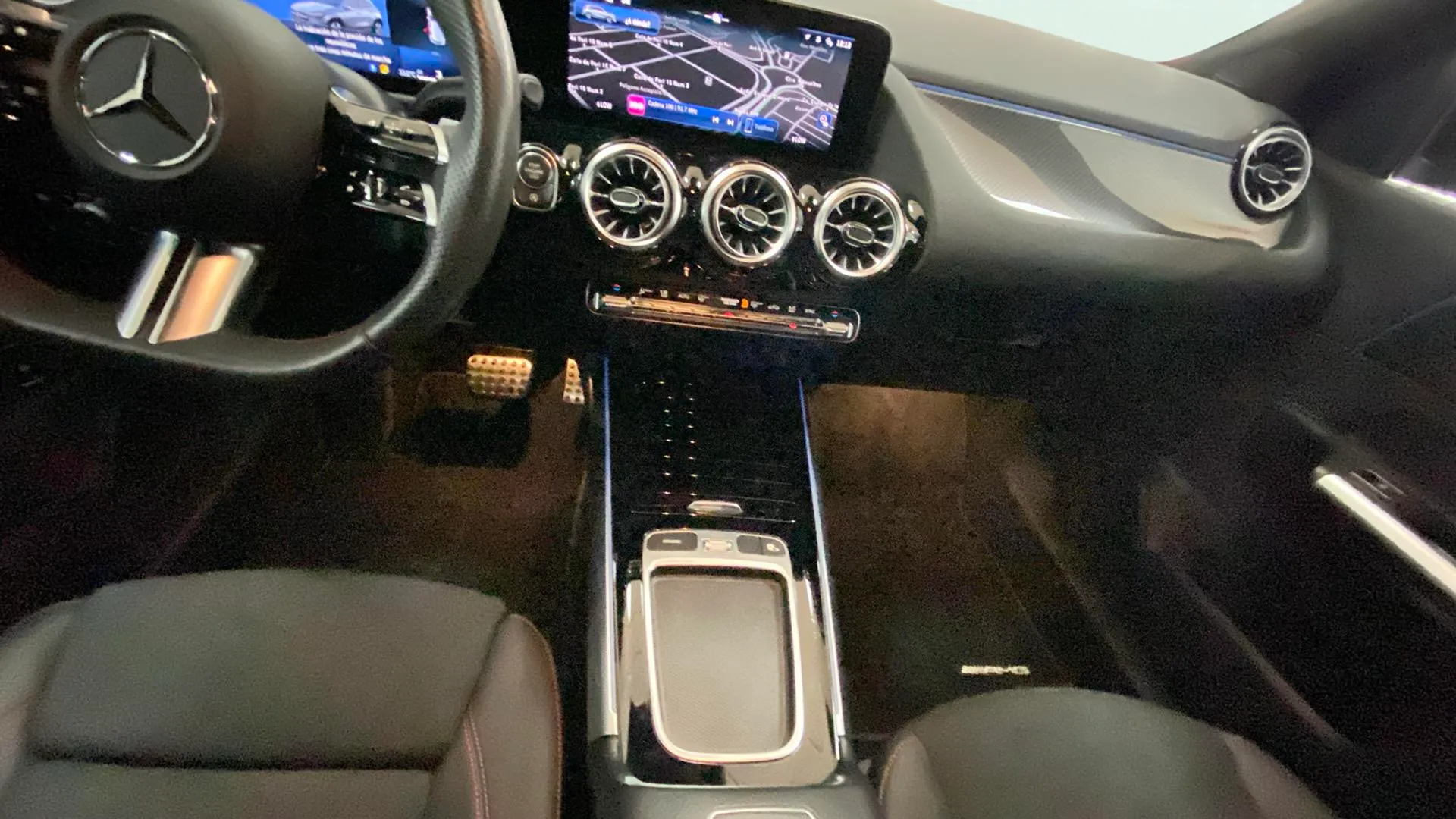 Mercedes-Benz GLA 200 D - foto 7