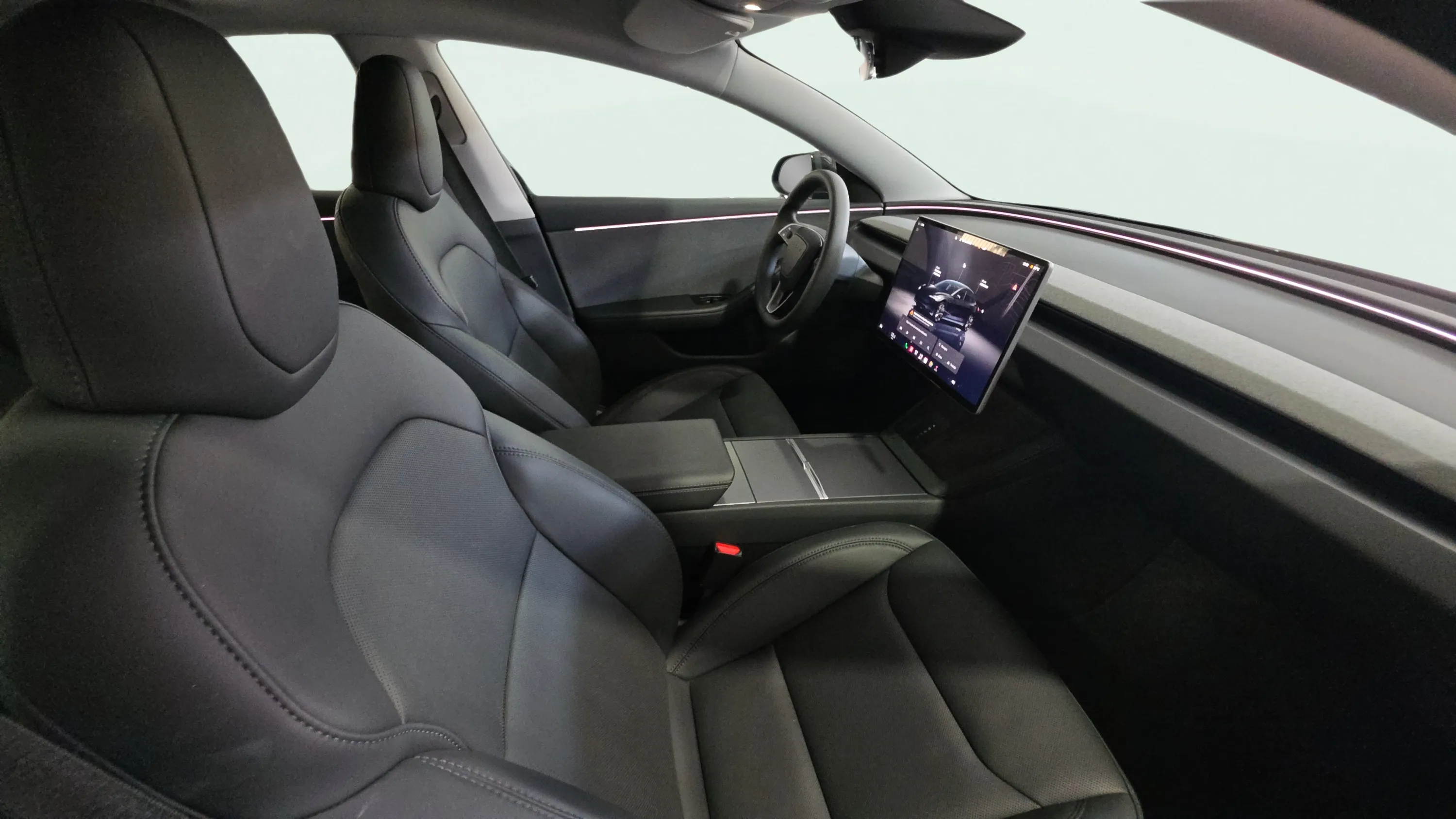 Tesla Model 3 Standard RWD - foto 17