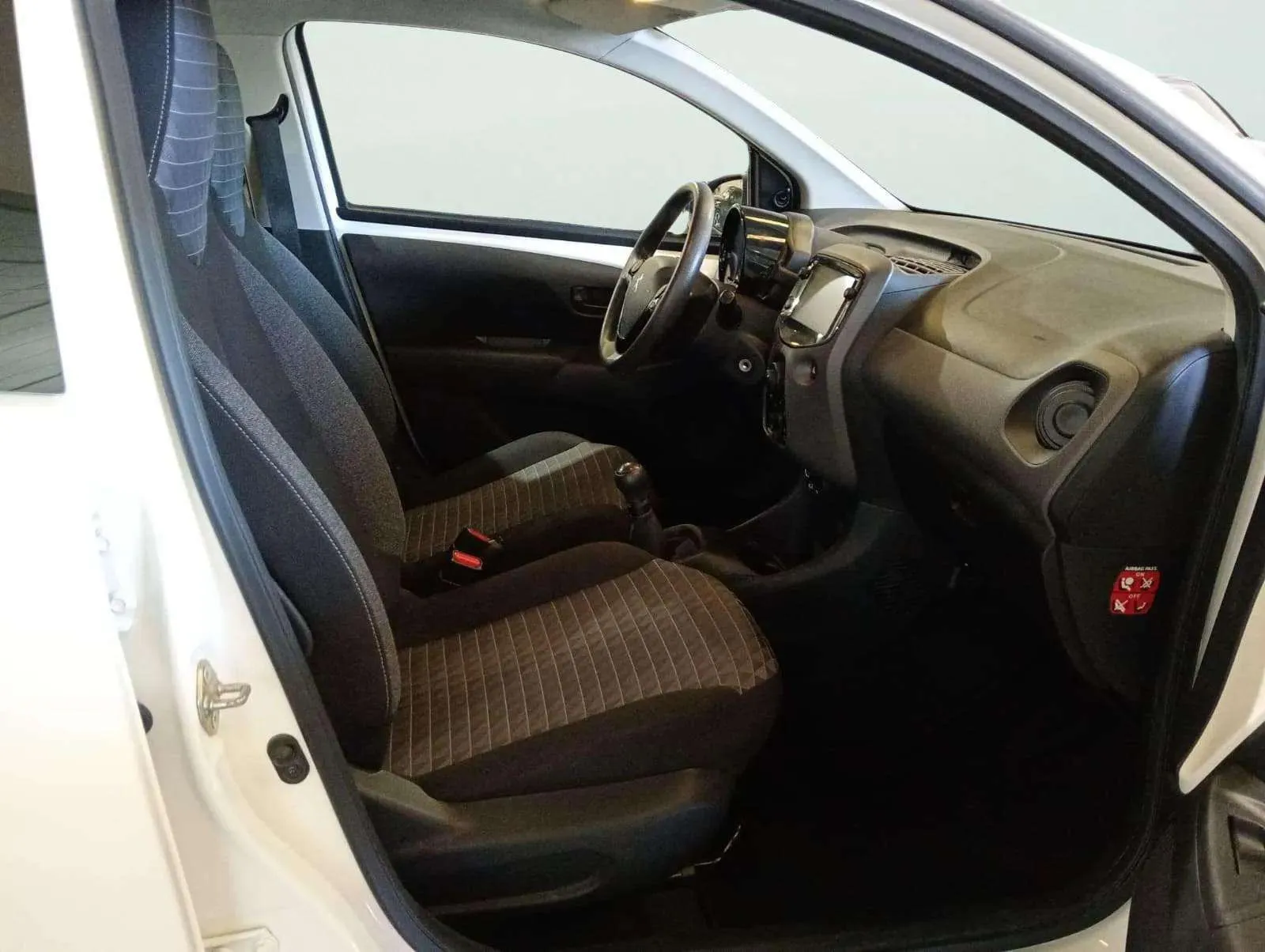 Peugeot 108 TOP! Allure VTi - foto 16