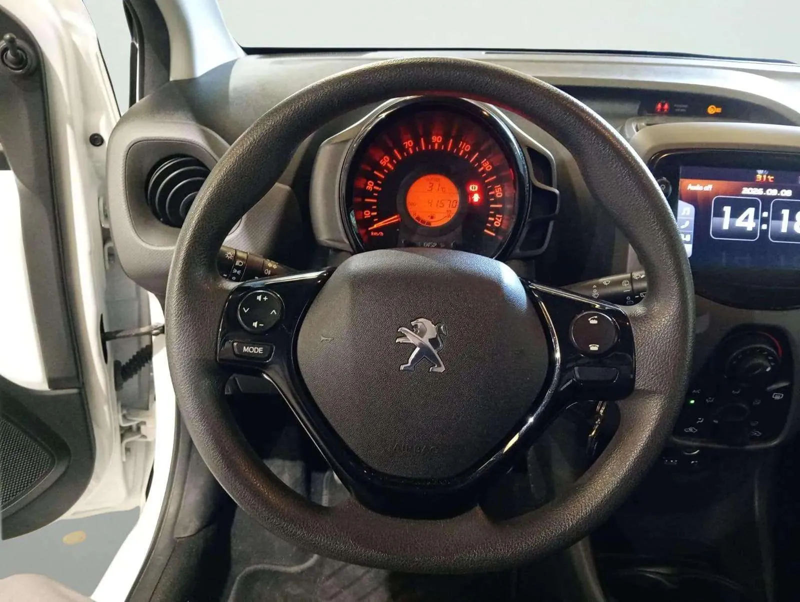 Peugeot 108 TOP! Allure VTi - foto 7